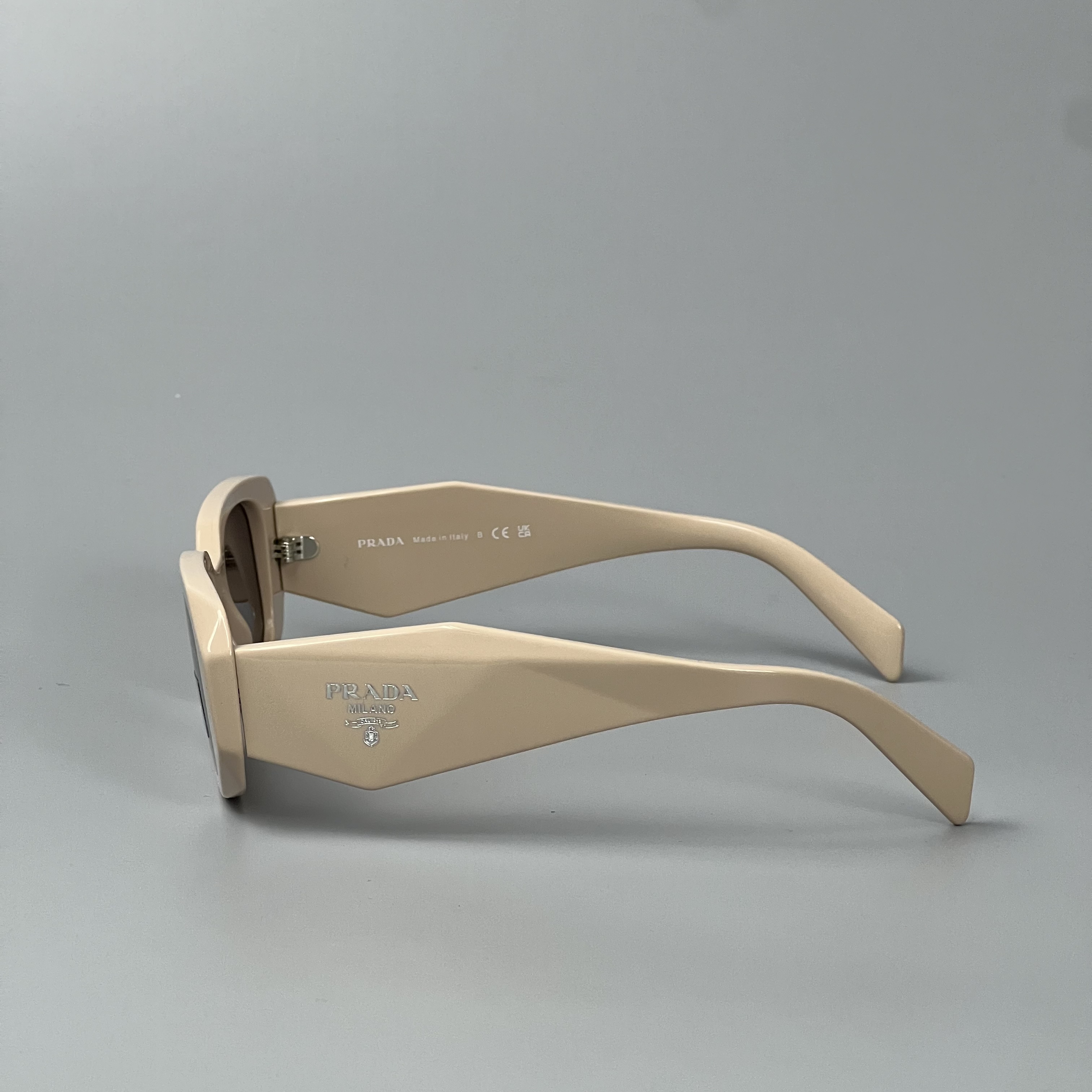 PRADA 0PR17WS VYJ6X1 