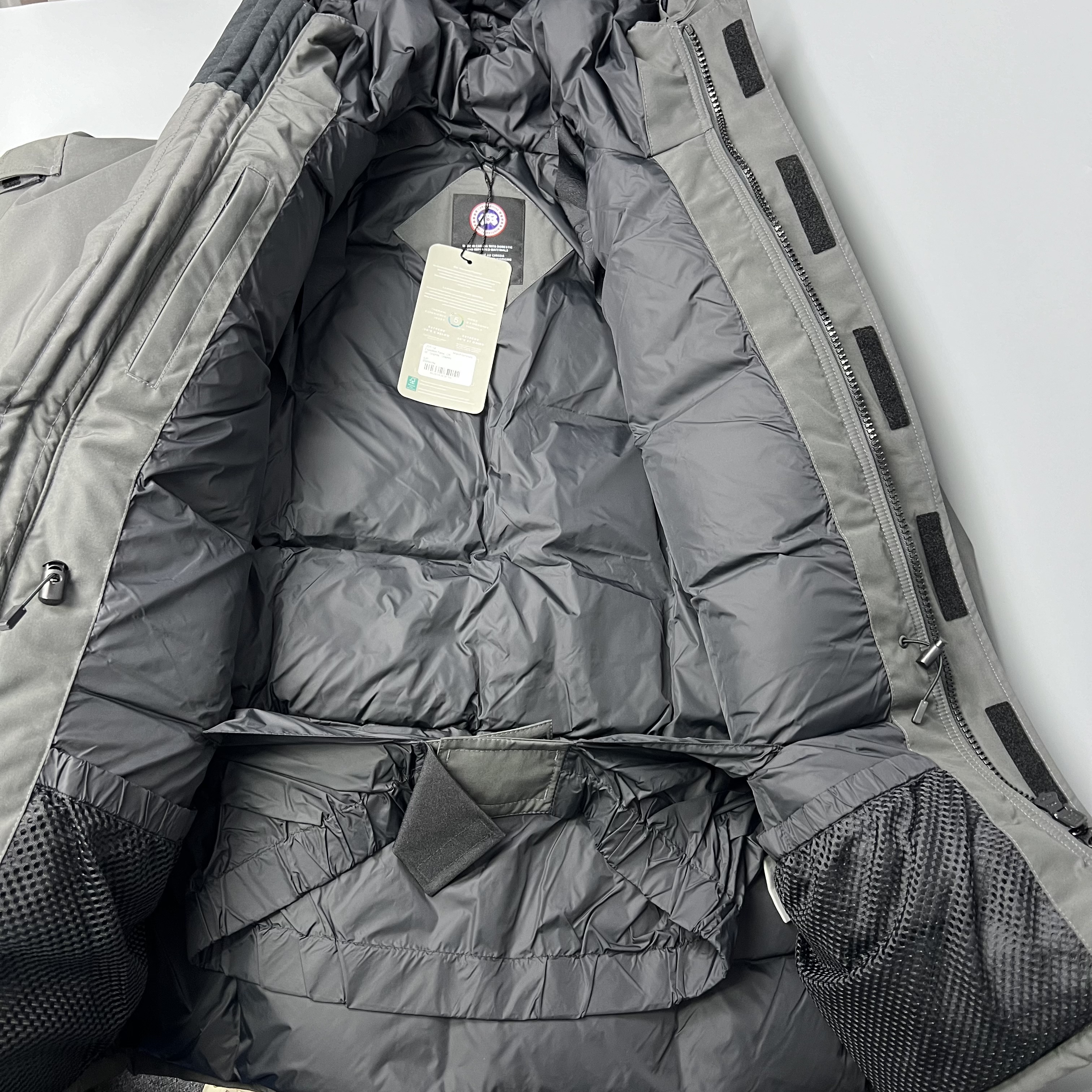 CANADA GOOSE 2051M 66