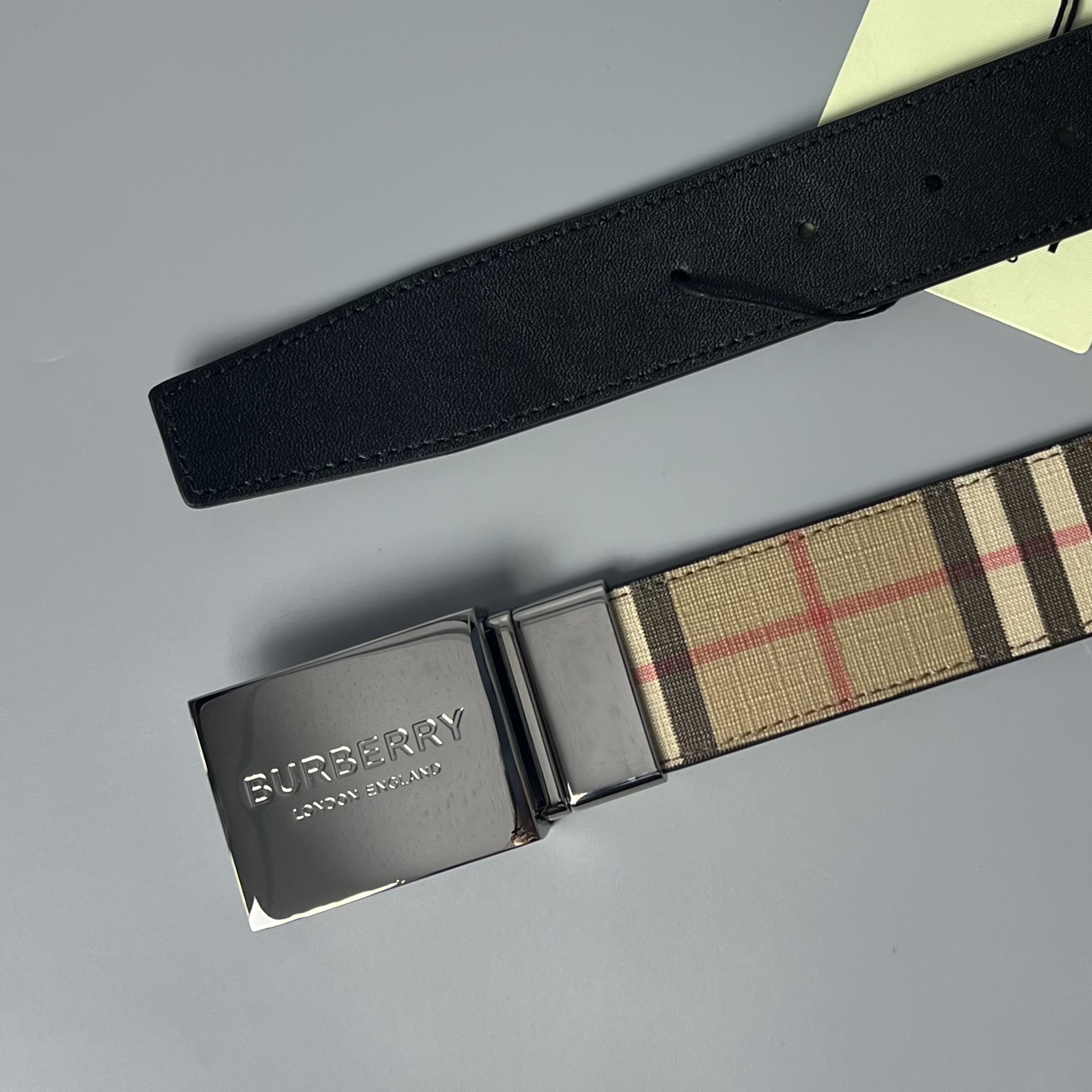 BURBERRY 8052783 # 
