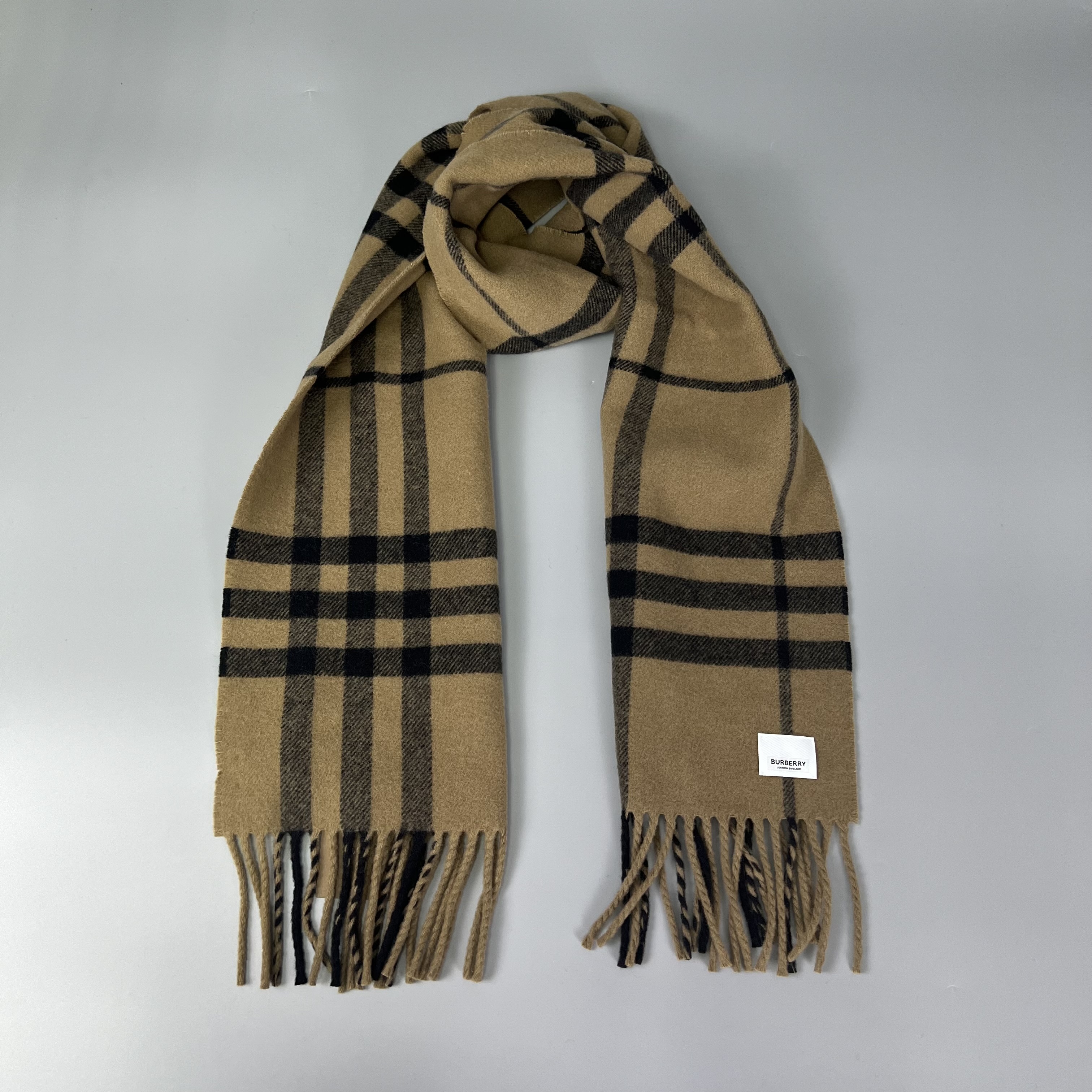 BURBERRY 8089956