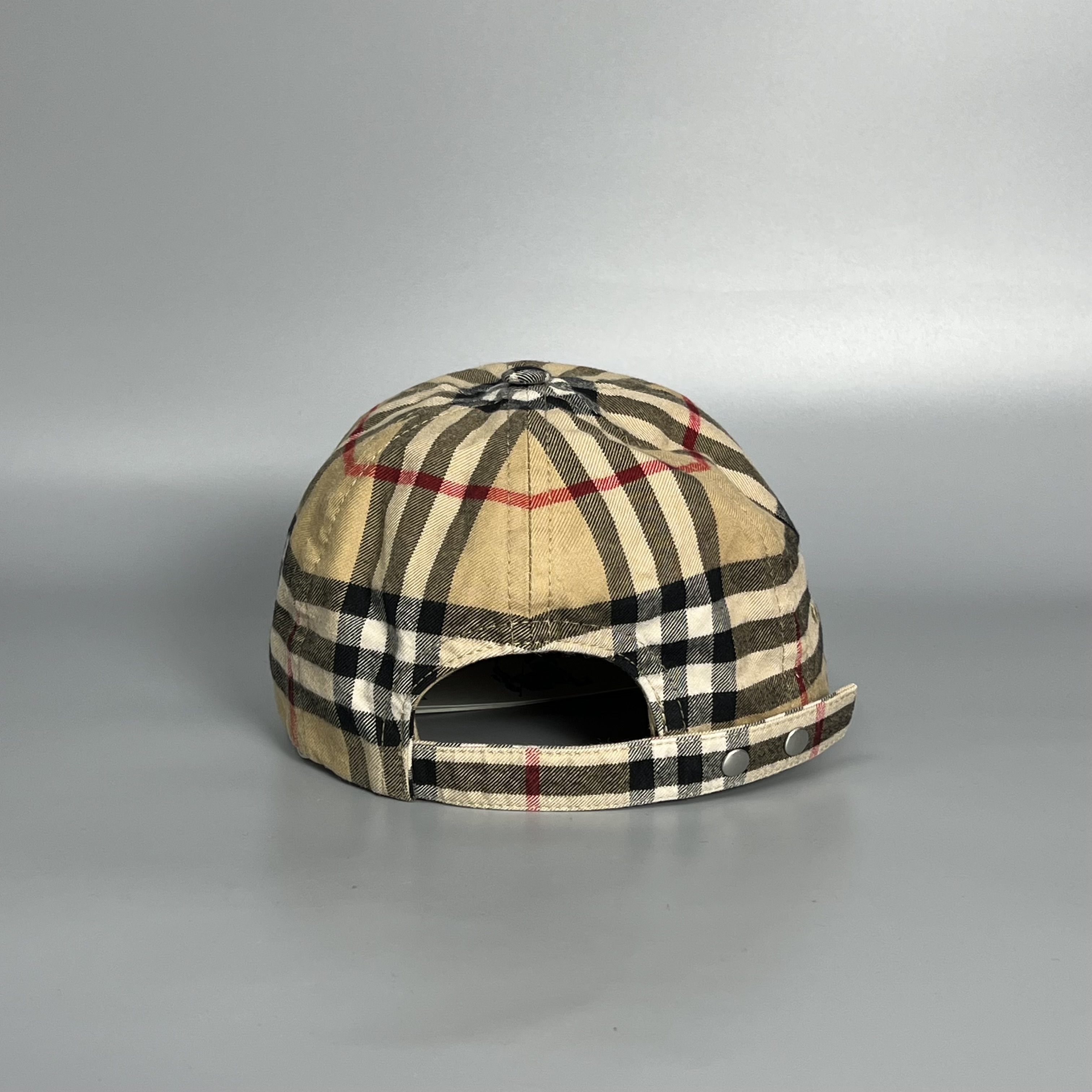 BURBERRY 8075641 A7026