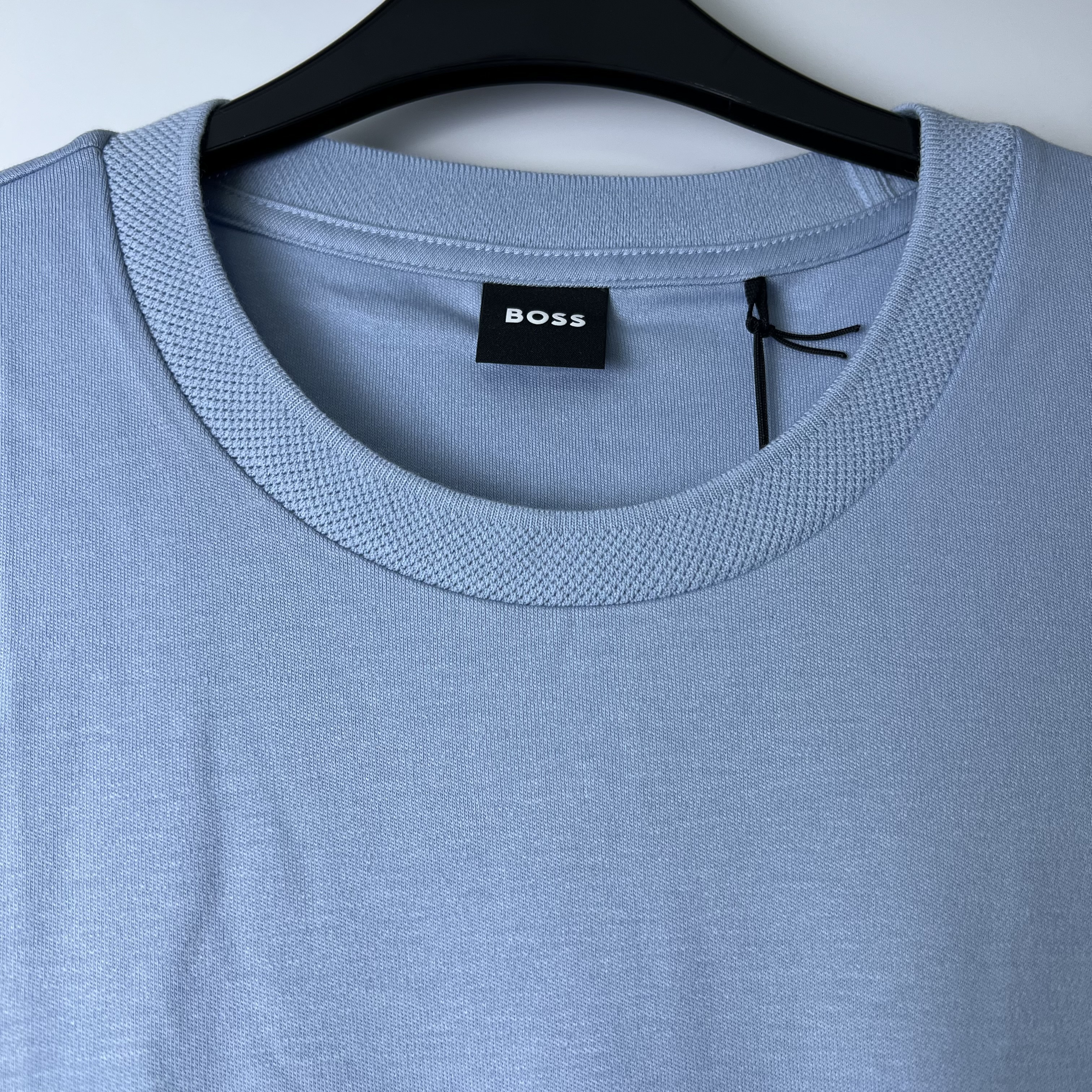 HUGO BOSS 50536636 450