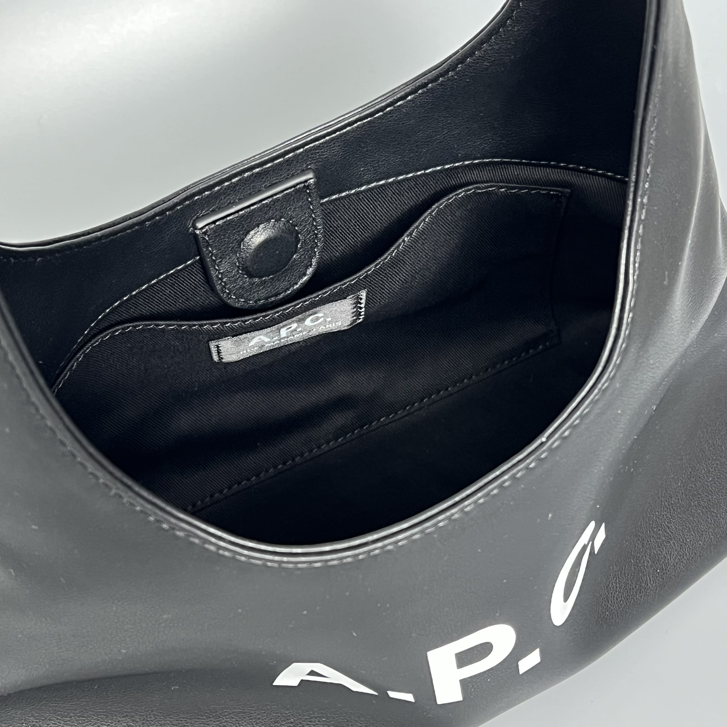 A.P.C. PUAAT F67027 LZZ