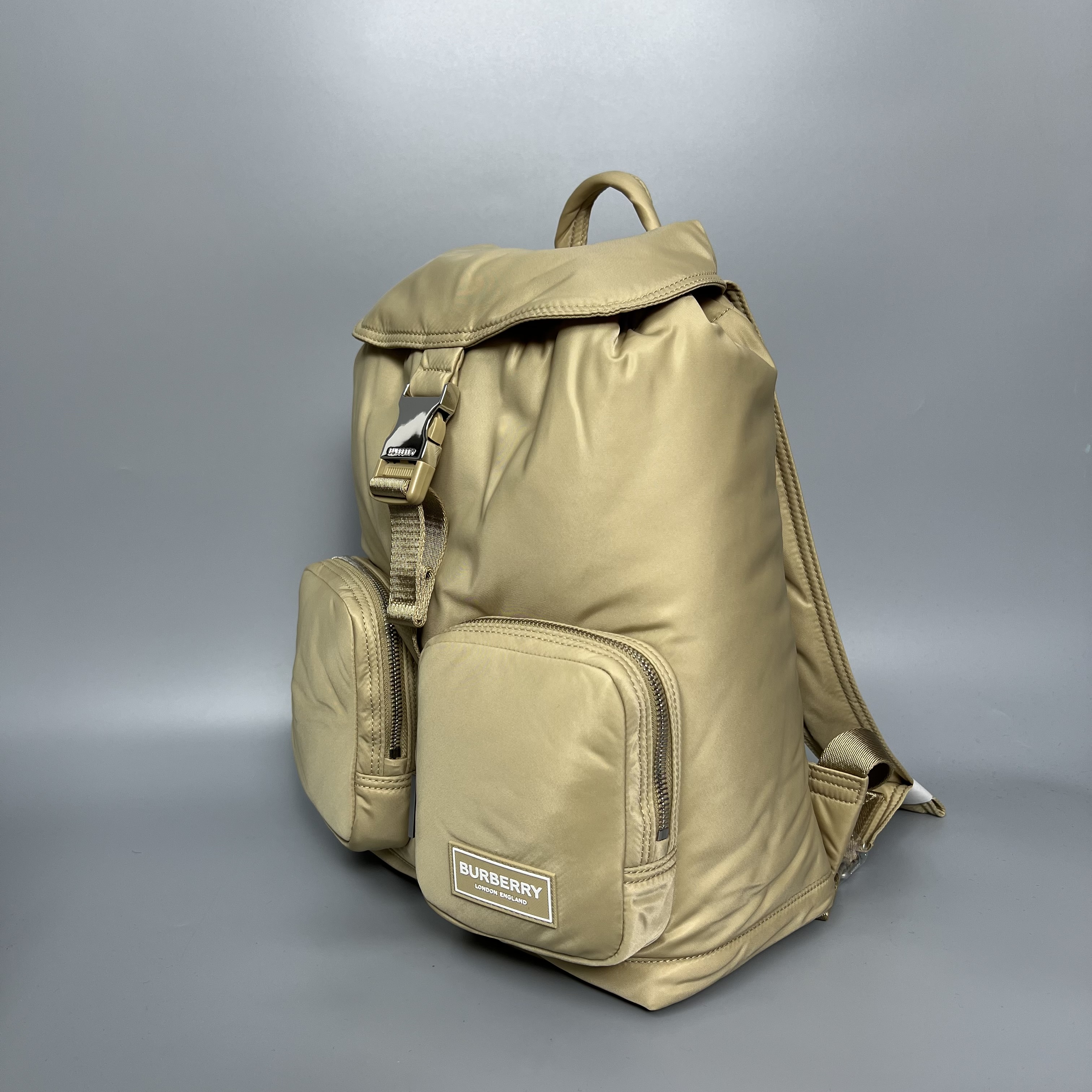 BURBERRY 8104490