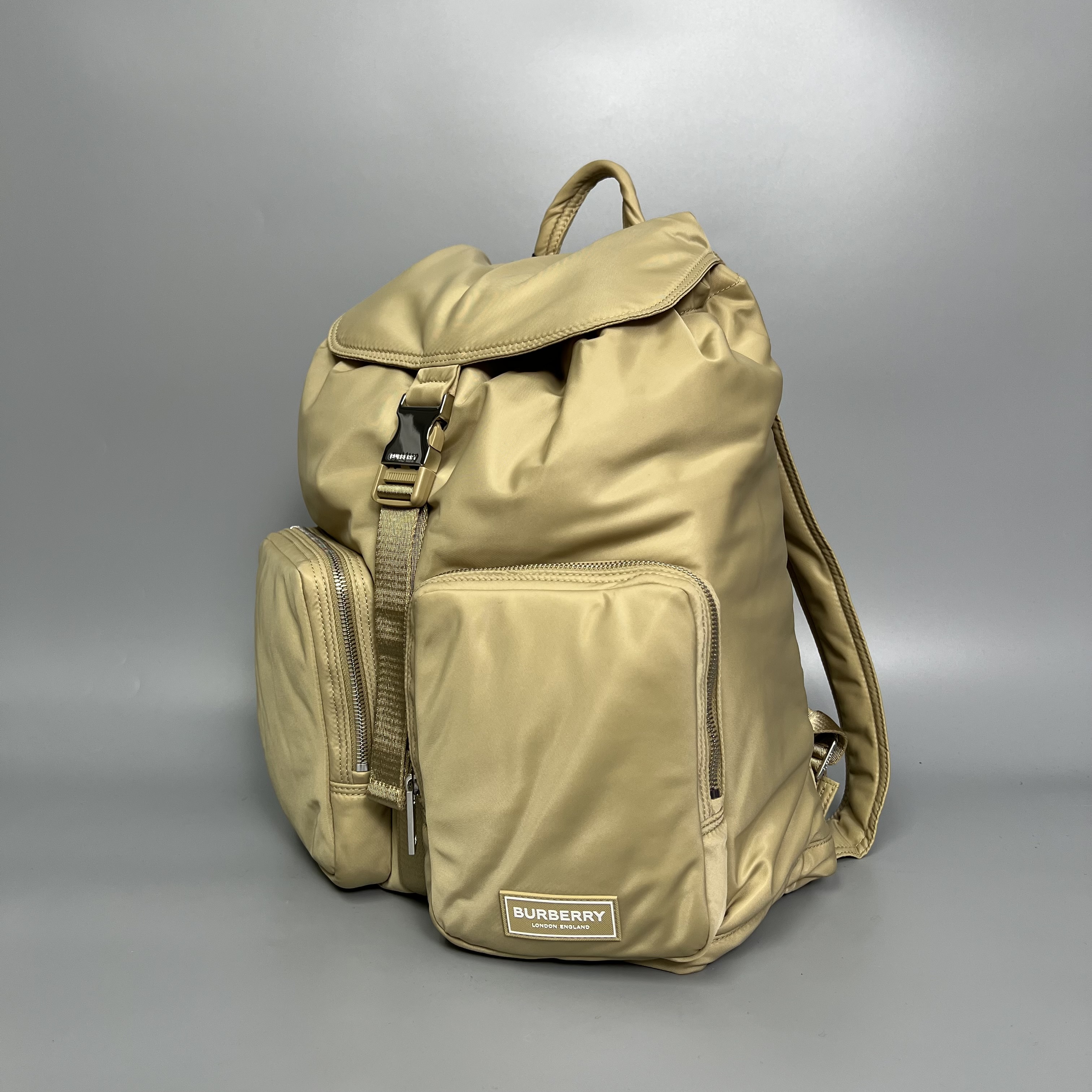 BURBERRY 8104489