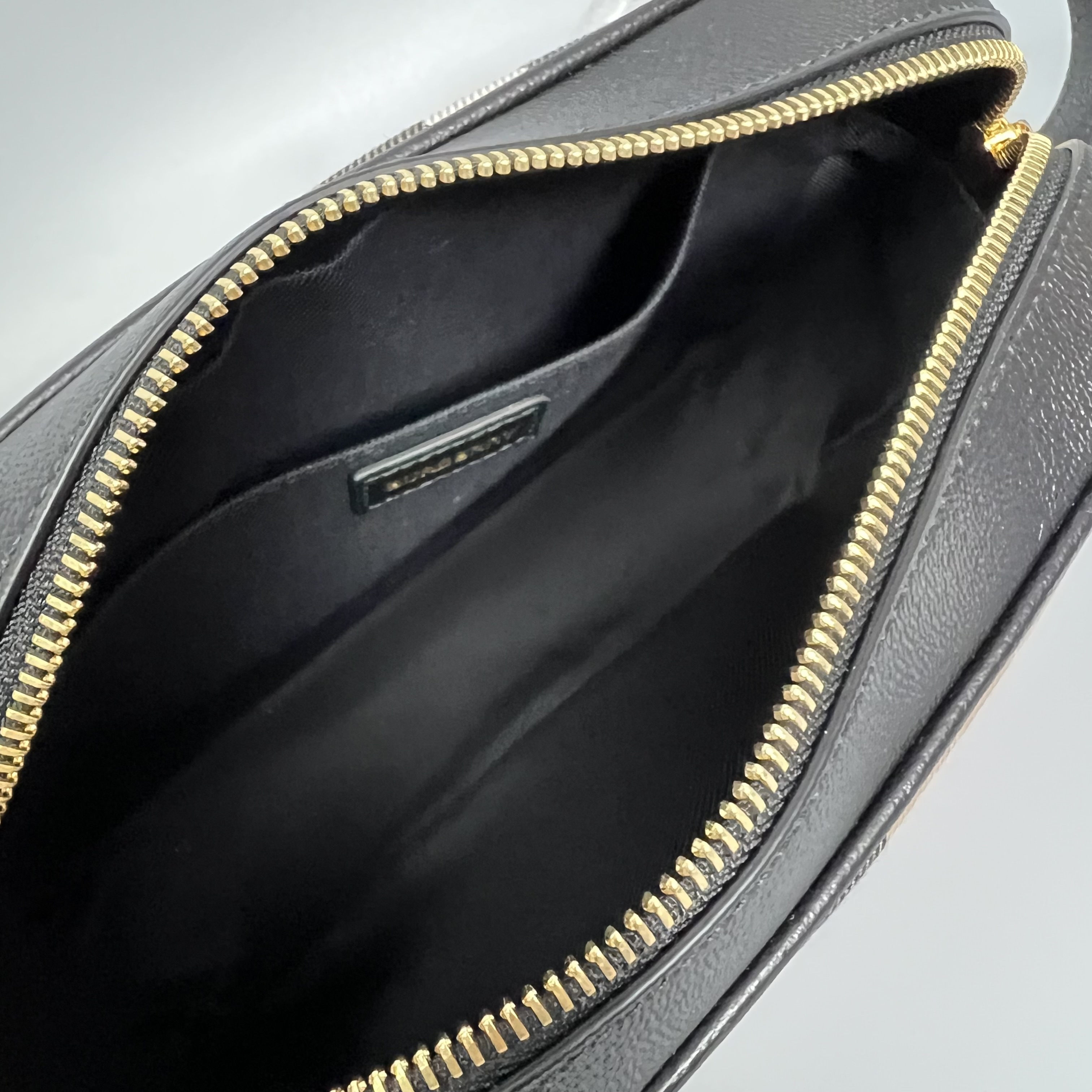 BURBERRY 8084027