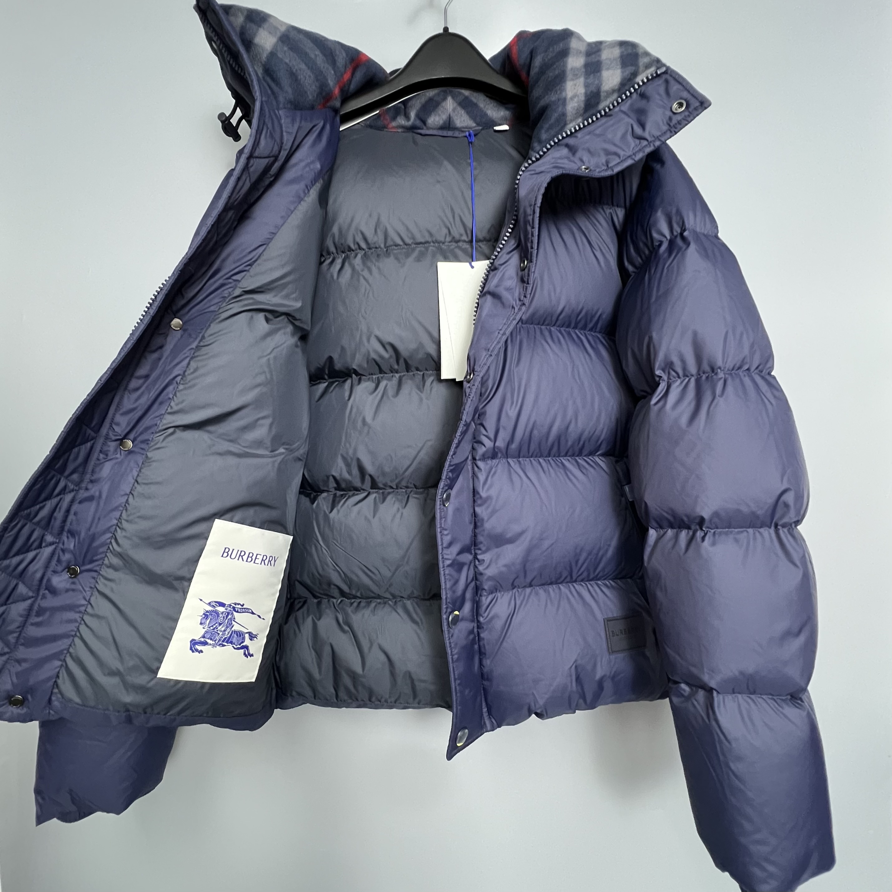 BURBERRY 8105228