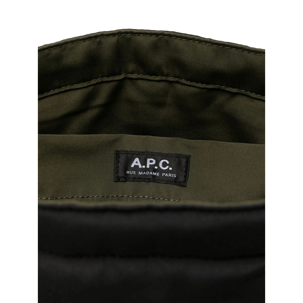 A.P.C. PSALL M61893 TJD 