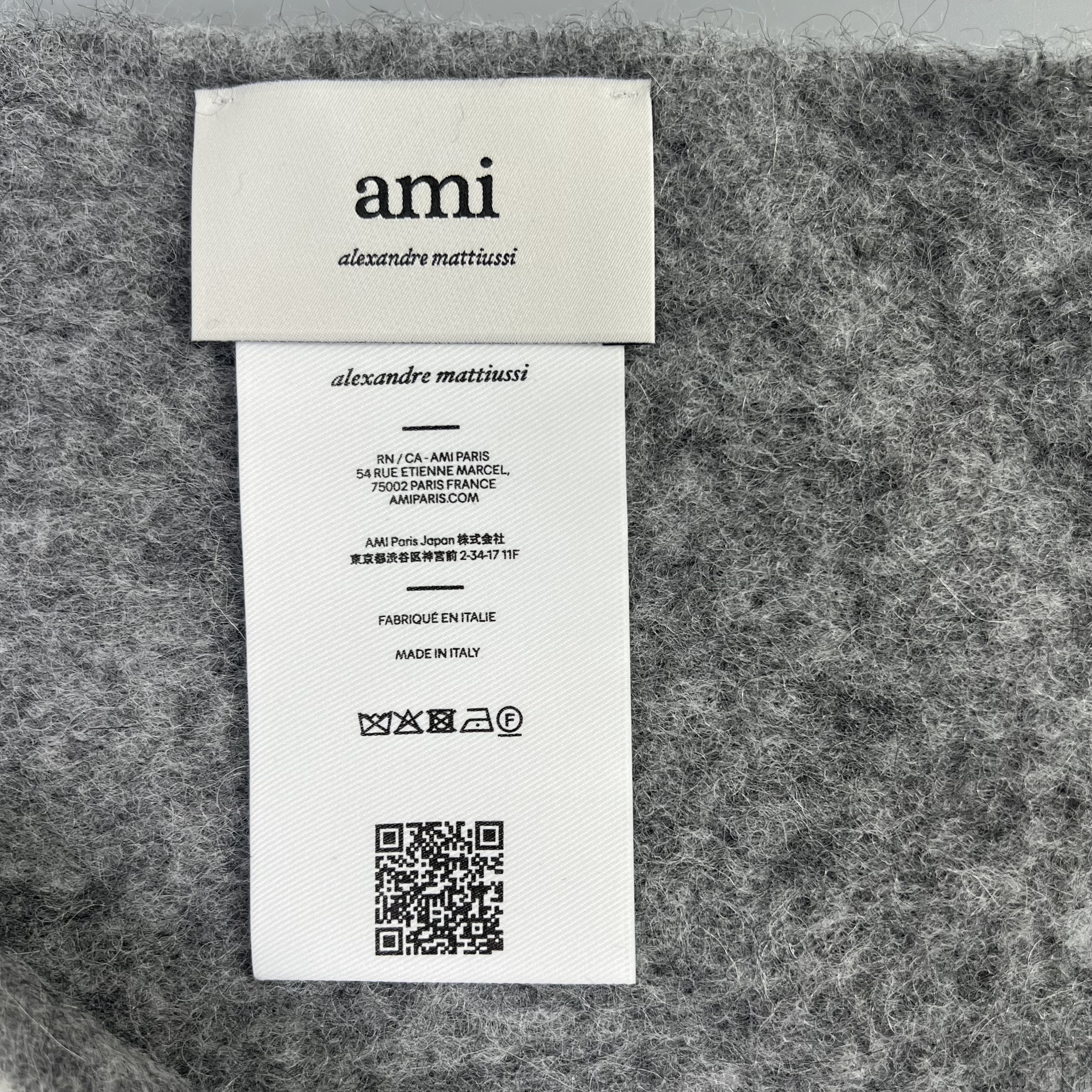 AMI PARIS USF673 AW0004 050