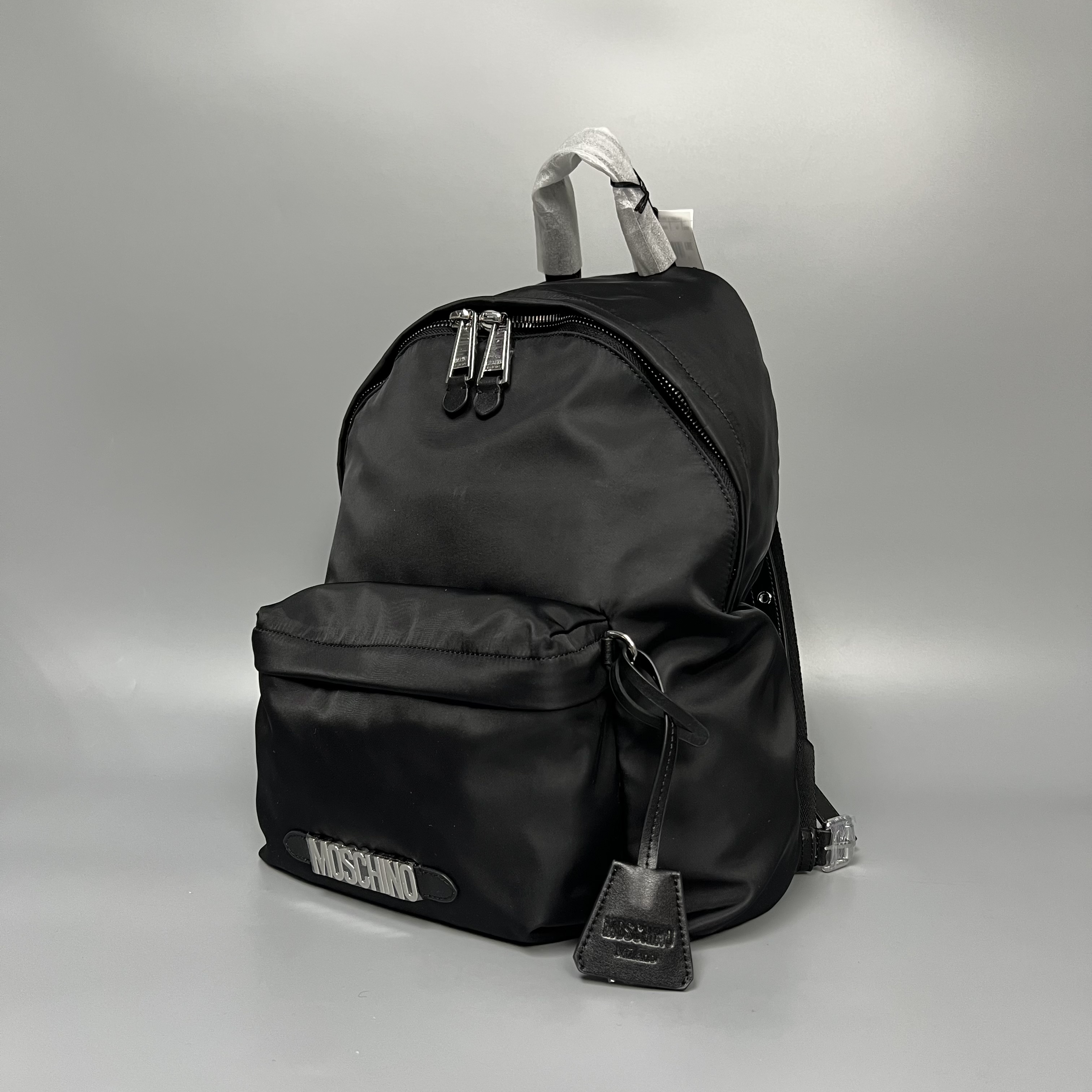 Moschino 7605 8202 2555