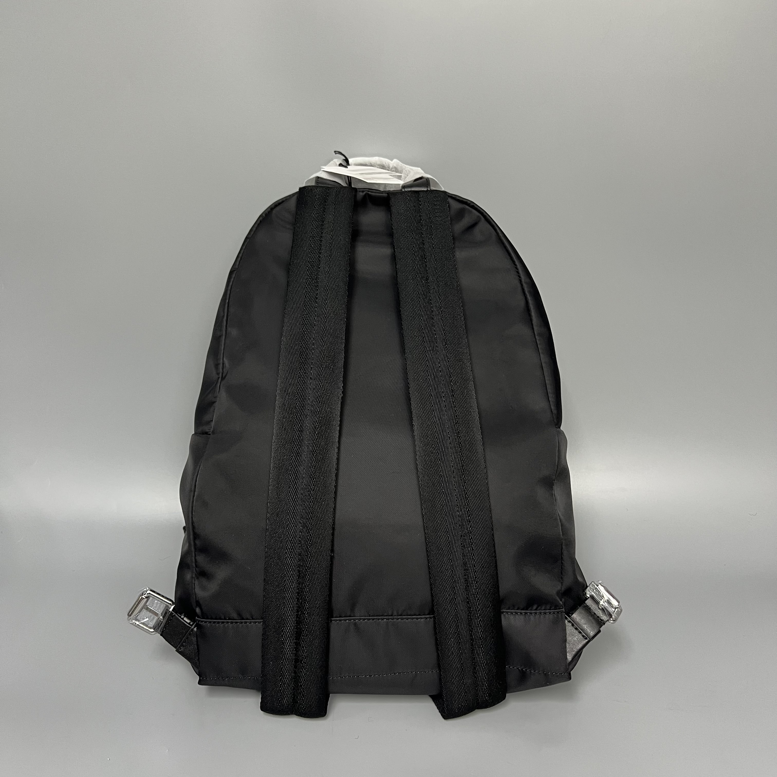 Moschino 7605 8202 2555