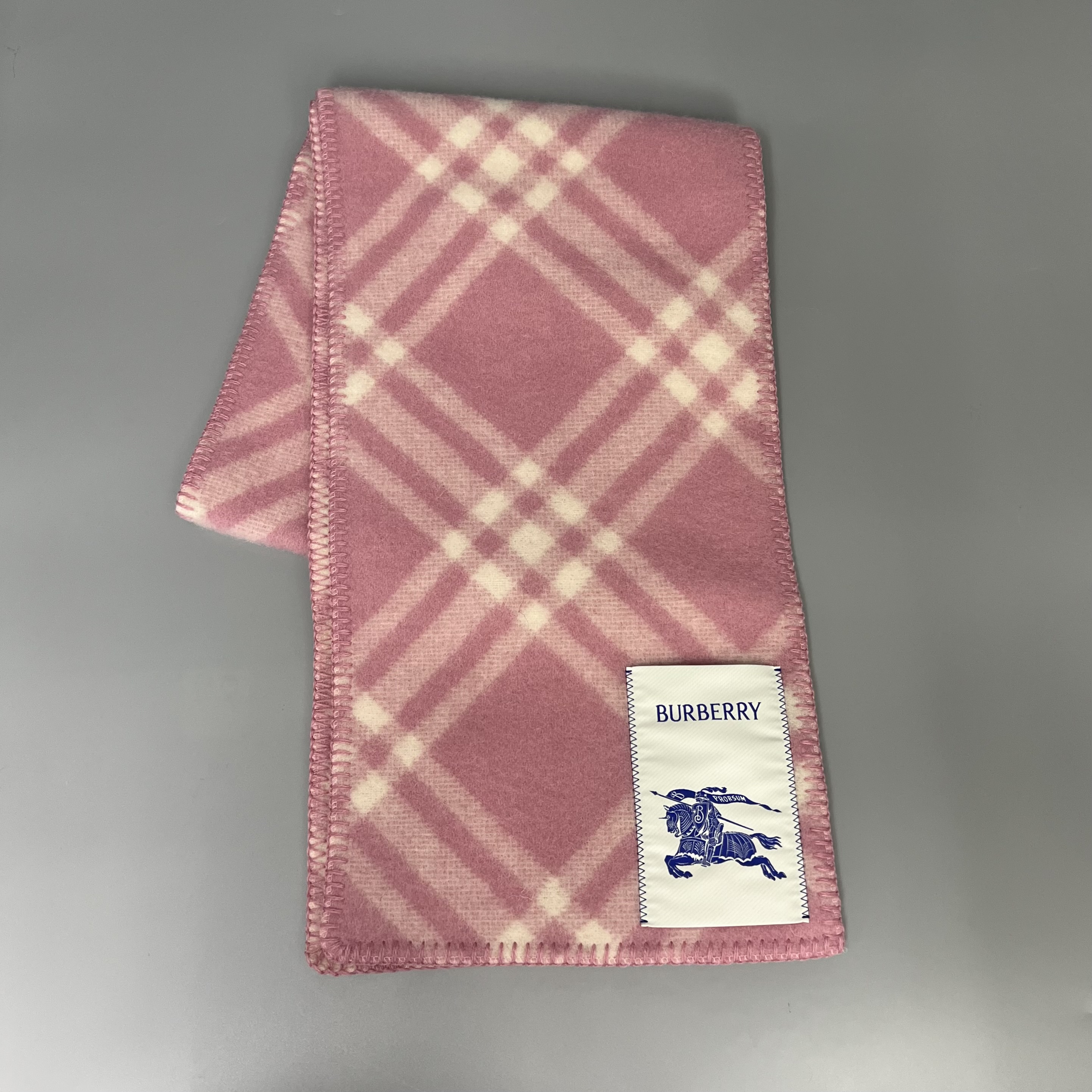 BURBERRY 8114367 A4709