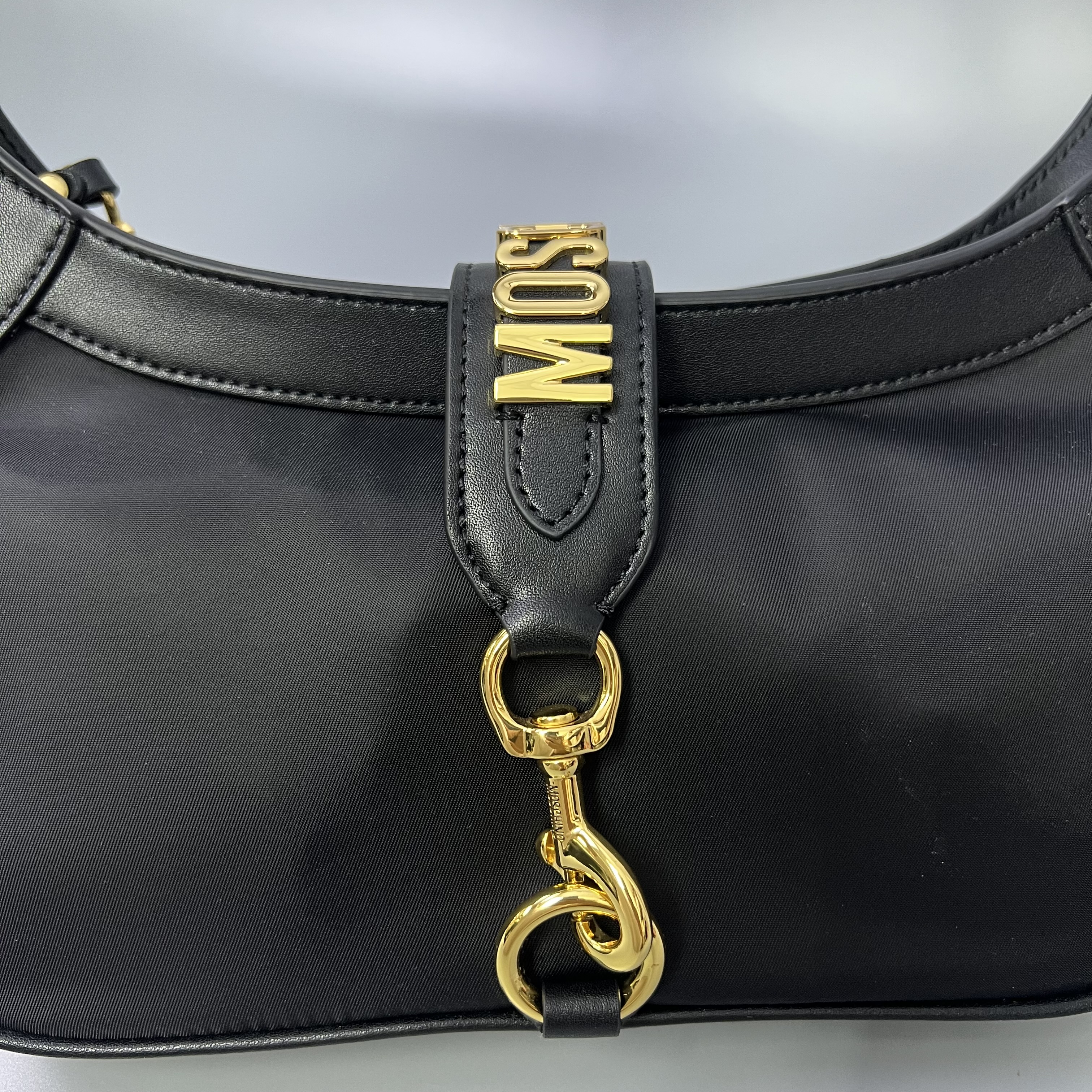Moschino 7424 8202 3555