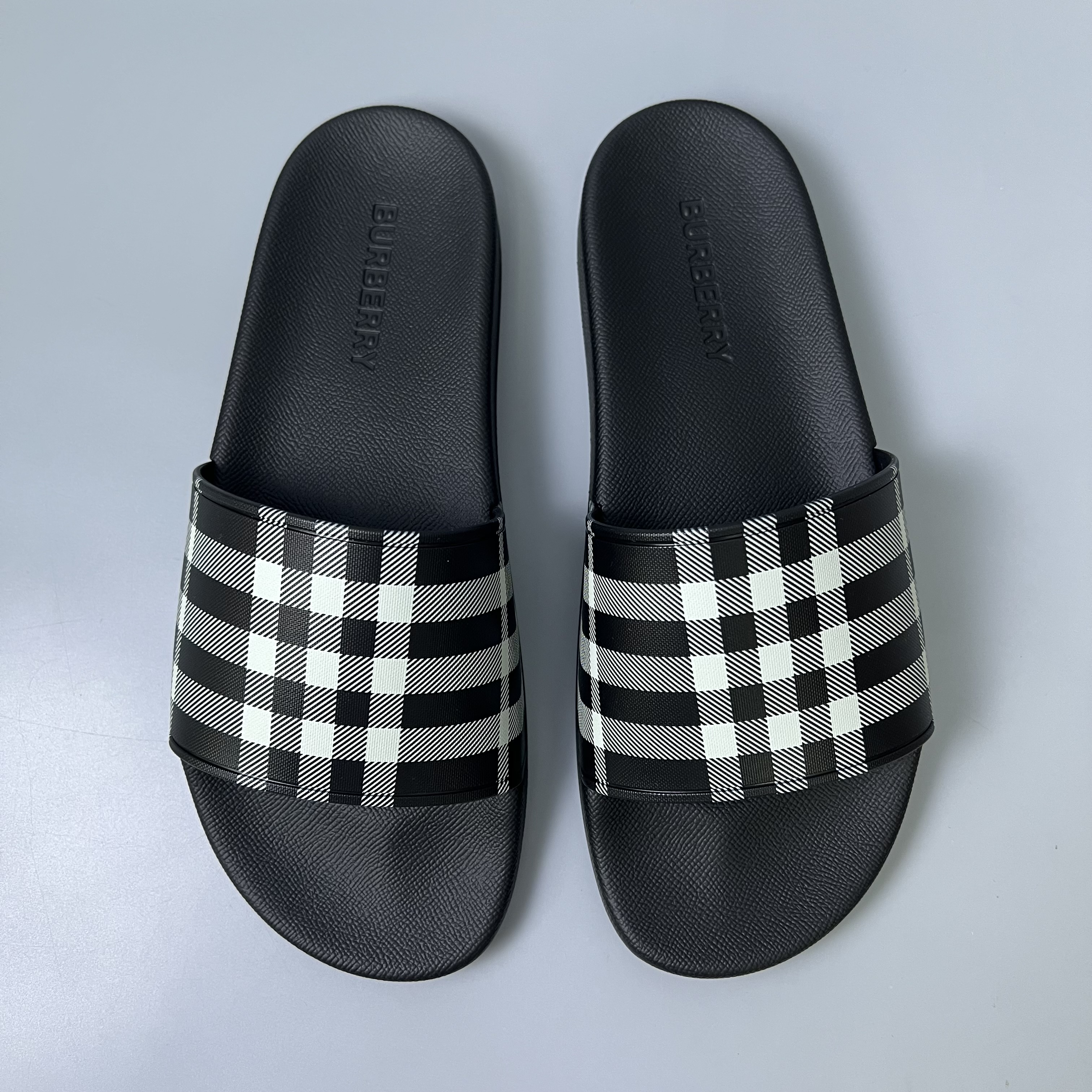 BURBERRY 8107514