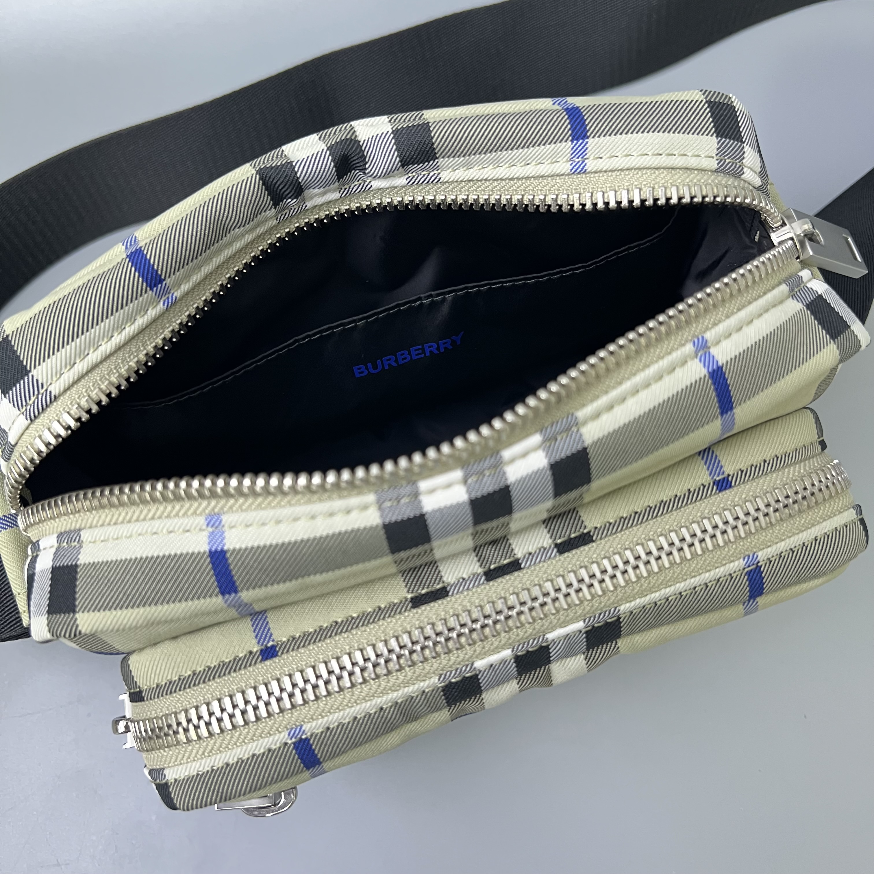 BURBERRY 8120364