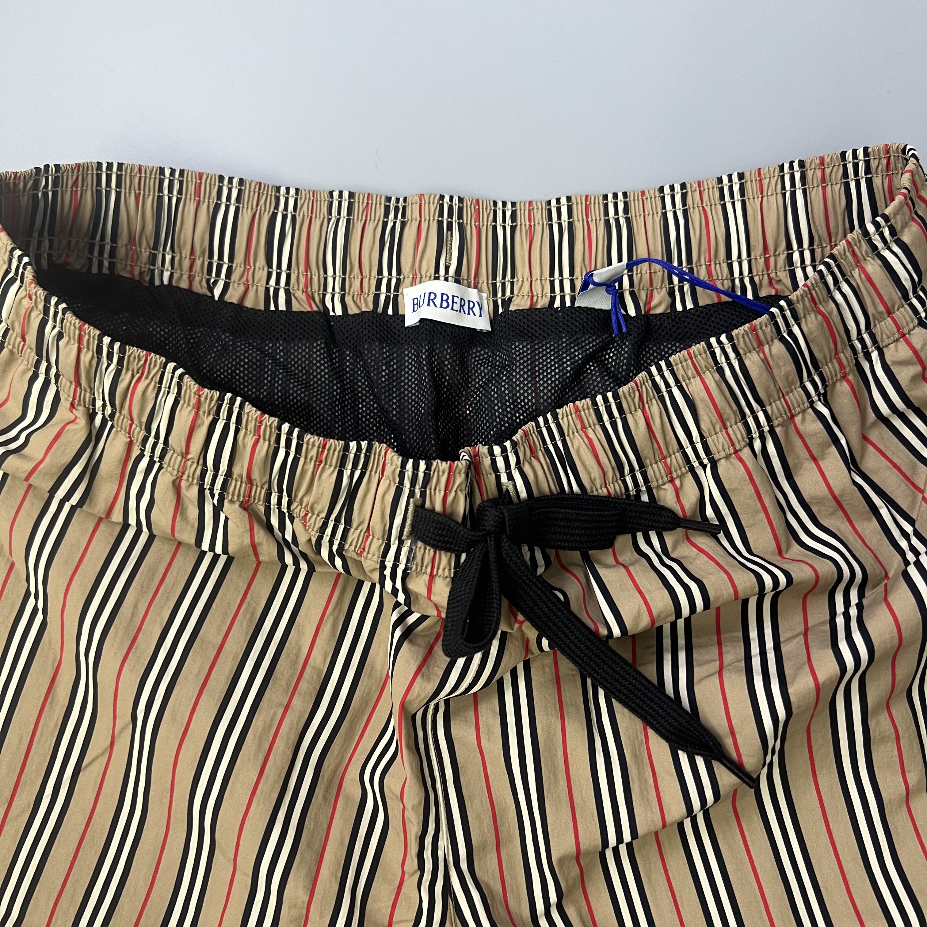 BURBERRY 8112094