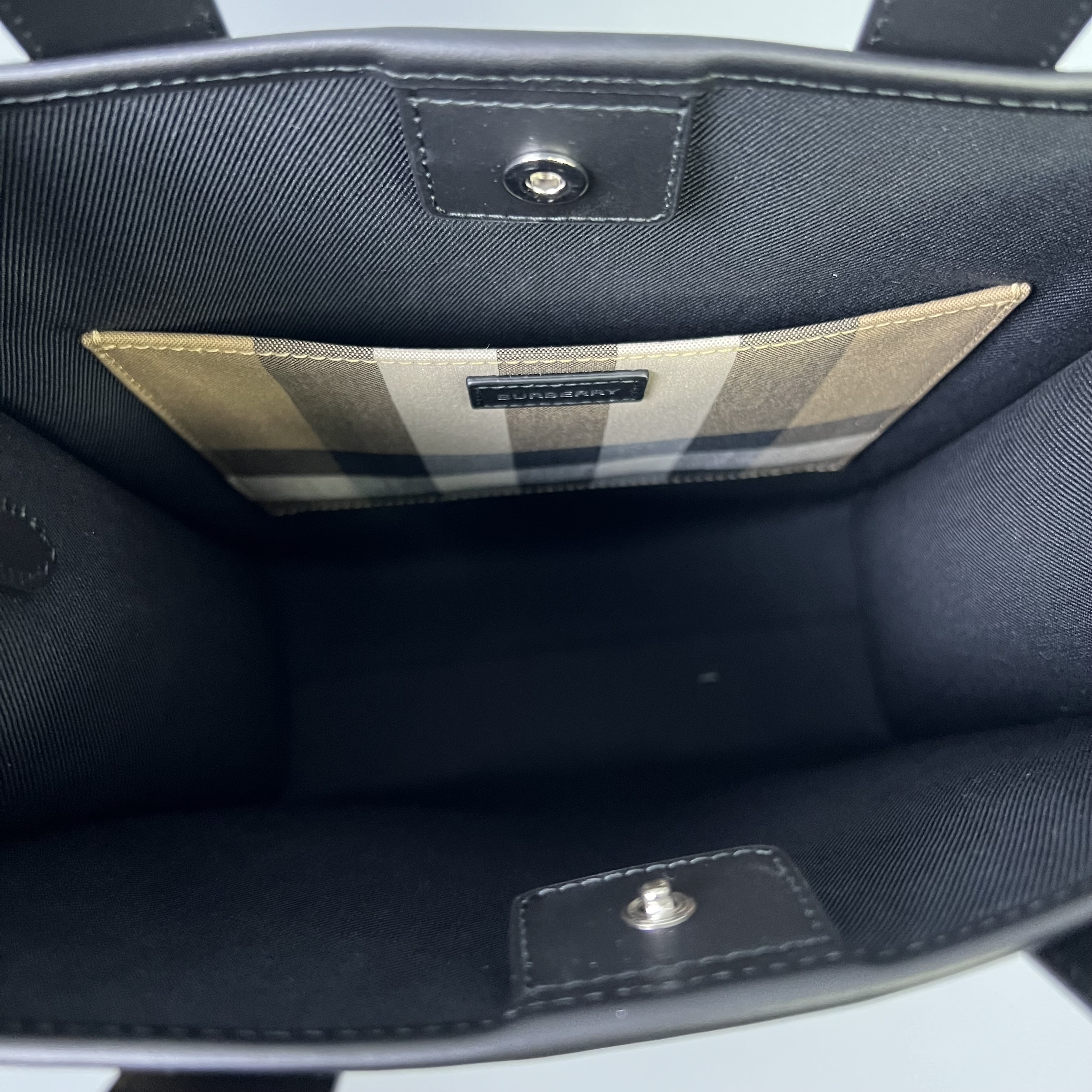BURBERRY 80845521