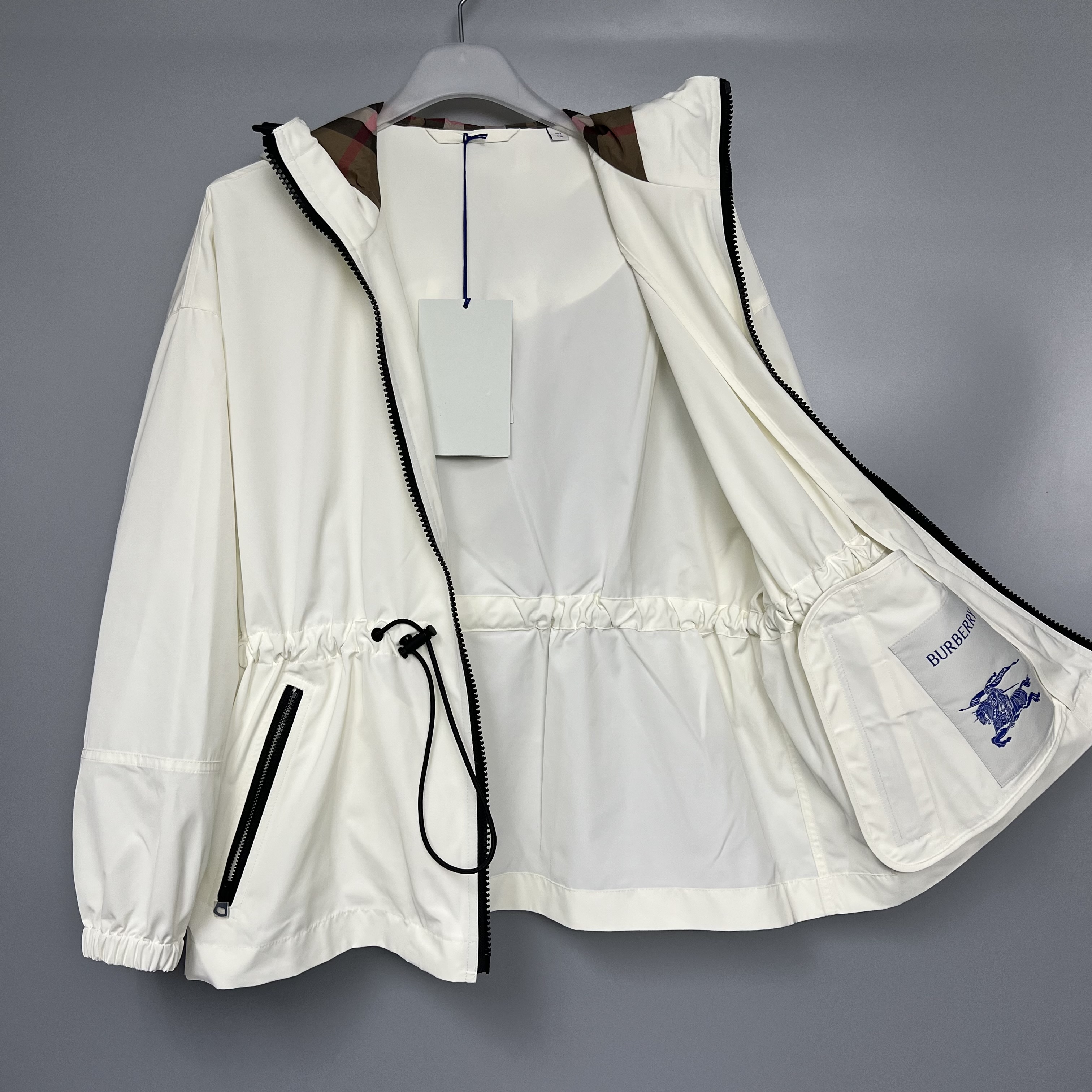 BURBERRY 81040921