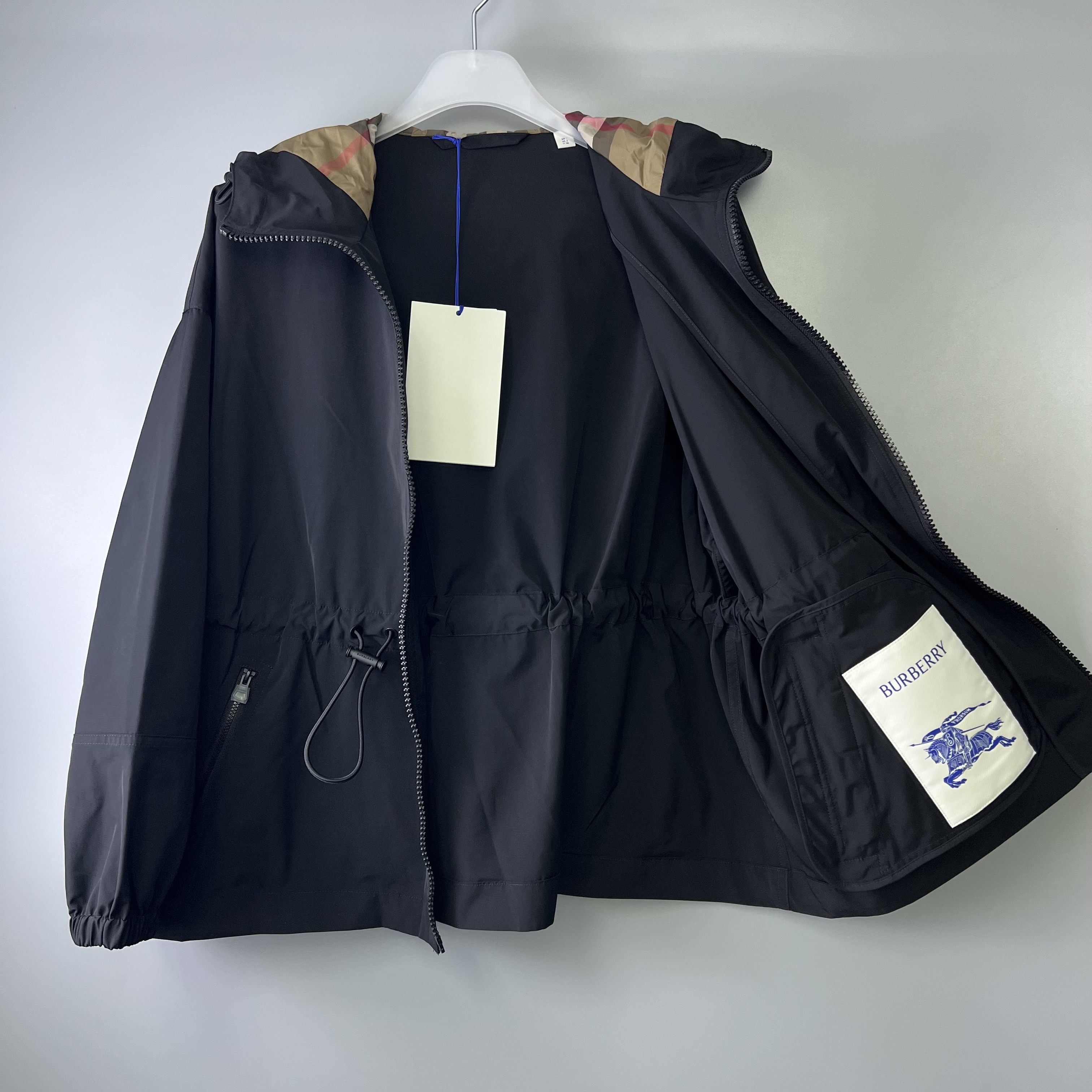 BURBERRY 8113654