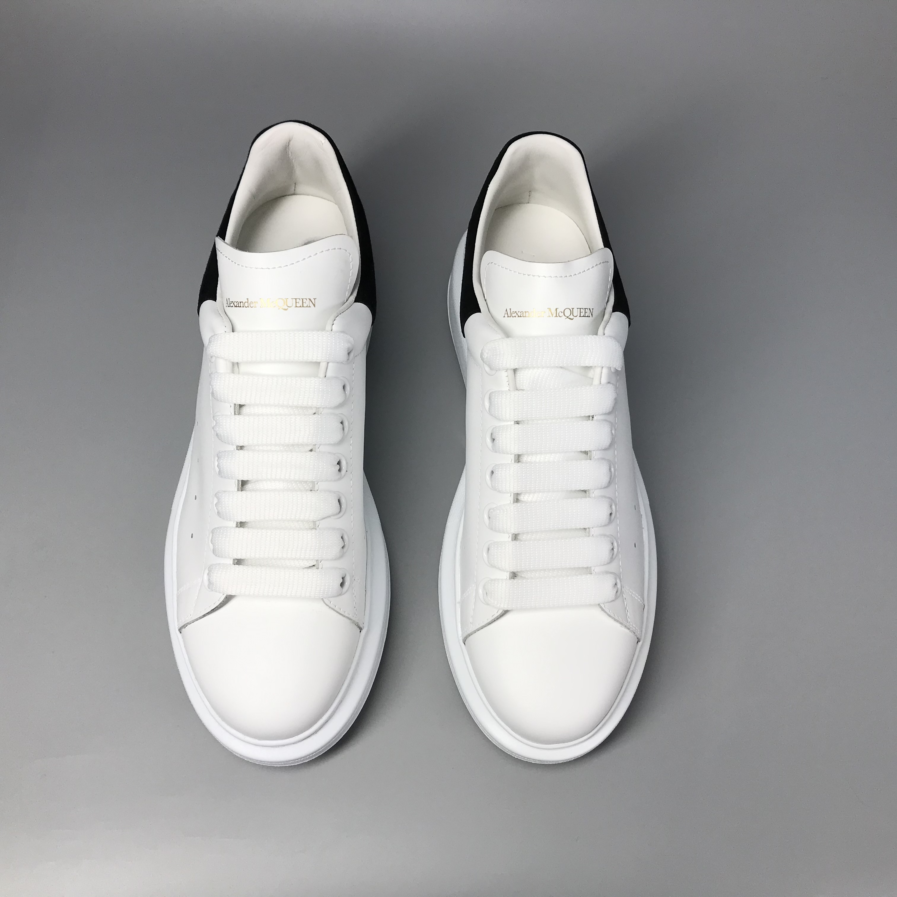 ALEXANDER MCQUEEN 553770 WHGP7 9061