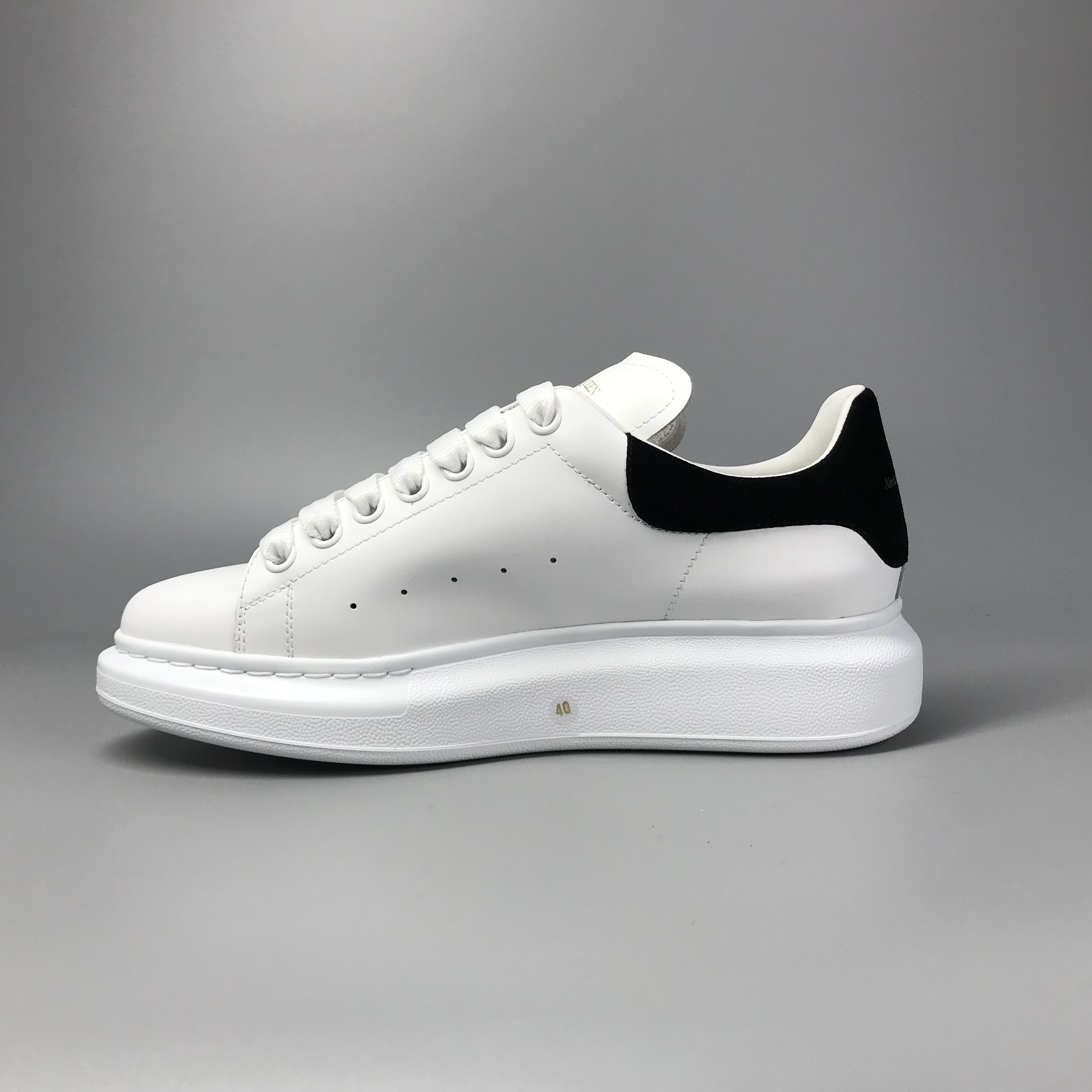 ALEXANDER MCQUEEN 553770 WHGP7 9061