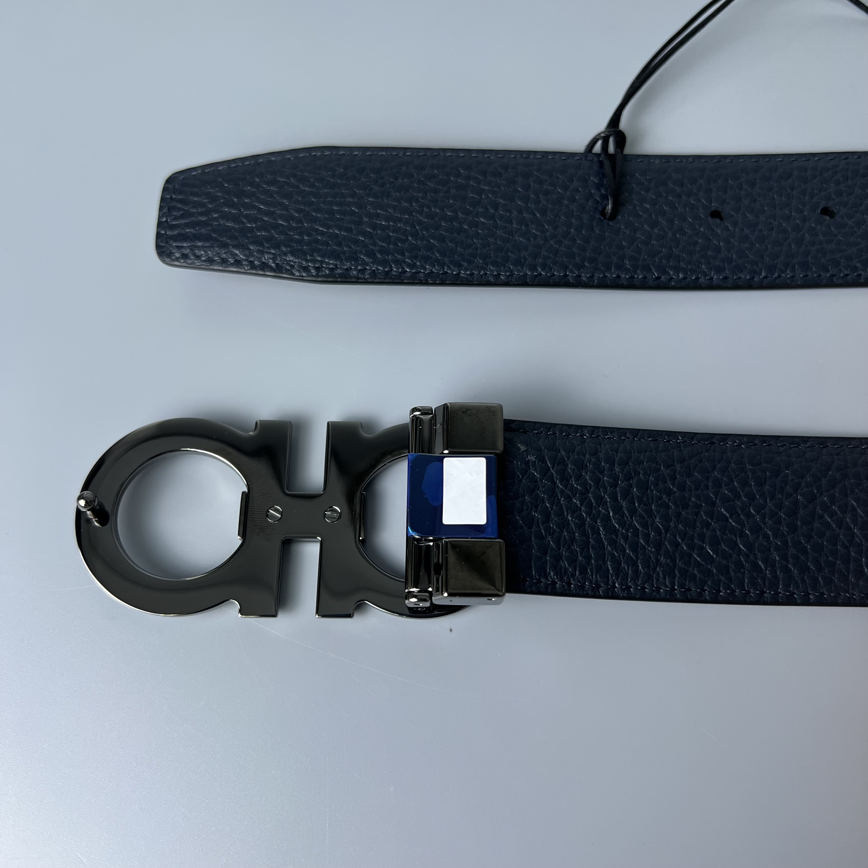 Salvatore Ferragamo 679710 687611