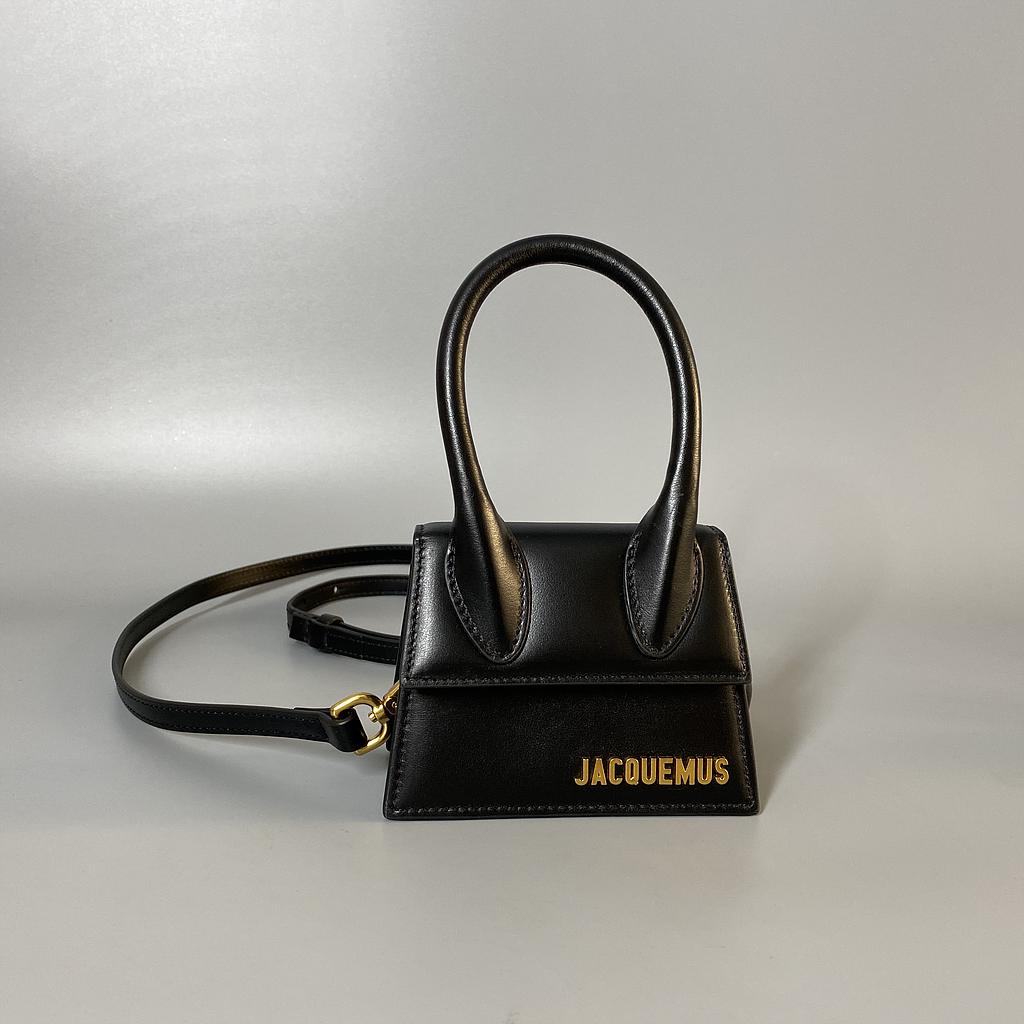 JACQUEMUS 203BA01203 300990