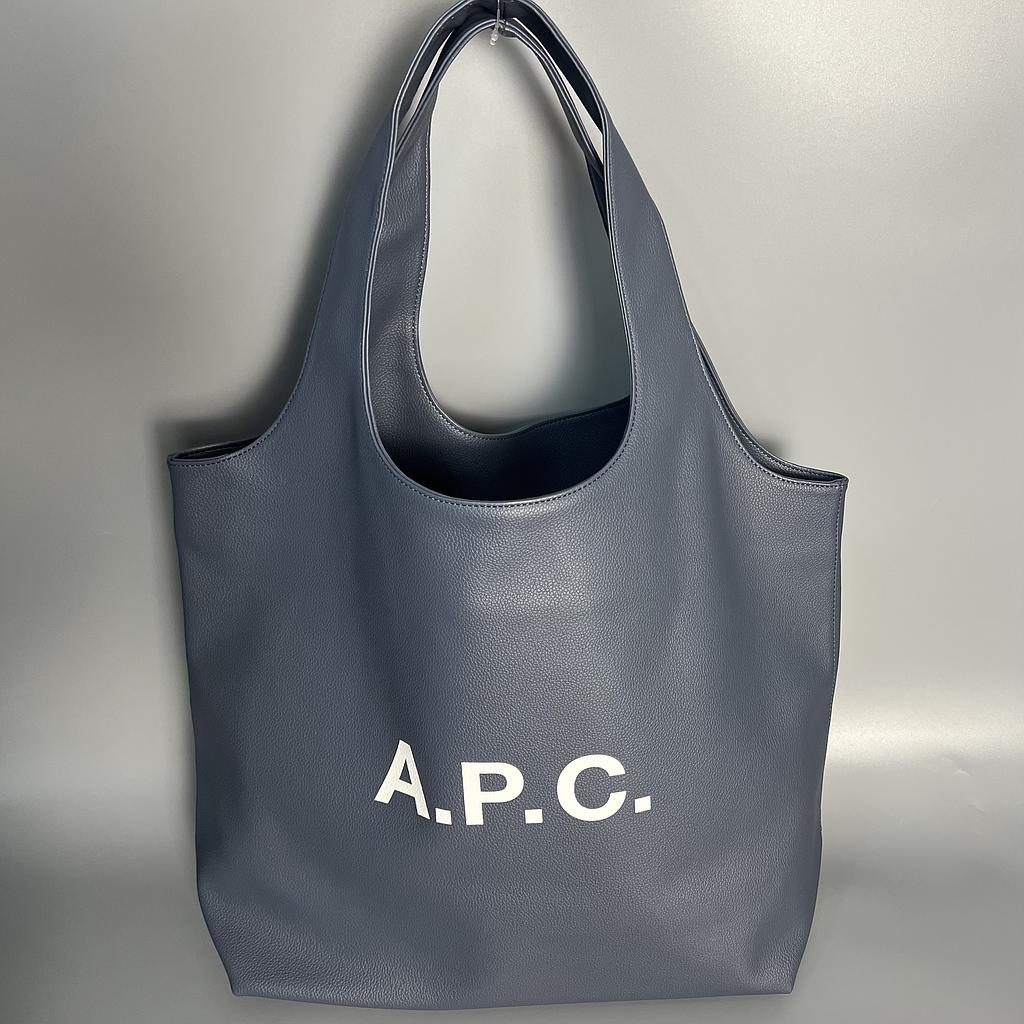 A.P.C. PUABO M61565 IAK