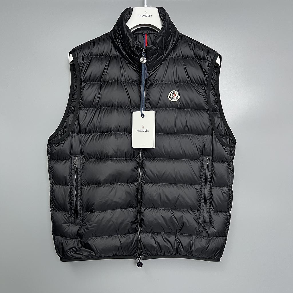 MONCLER 1A00003597YF 999