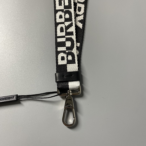 BURBERRY 8027815 A1189