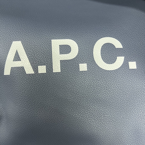 A.P.C. PUABO M61565 IAK