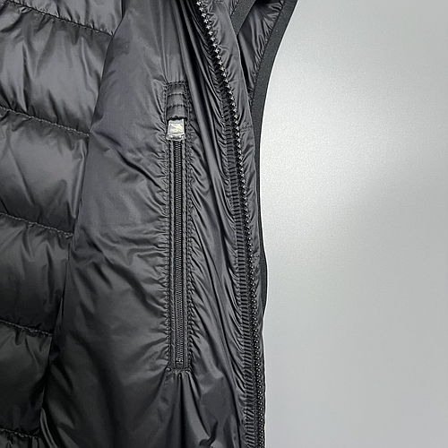 MONCLER 1A00003597YF 999