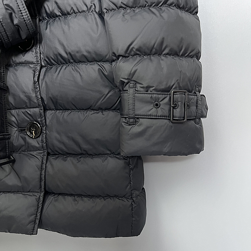 BURBERRY 8105211