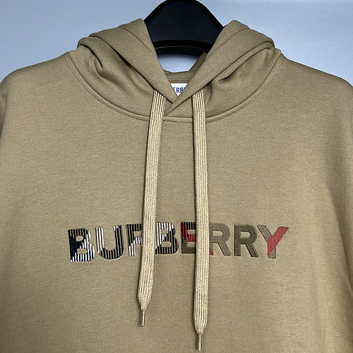 BURBERRY 8111834
