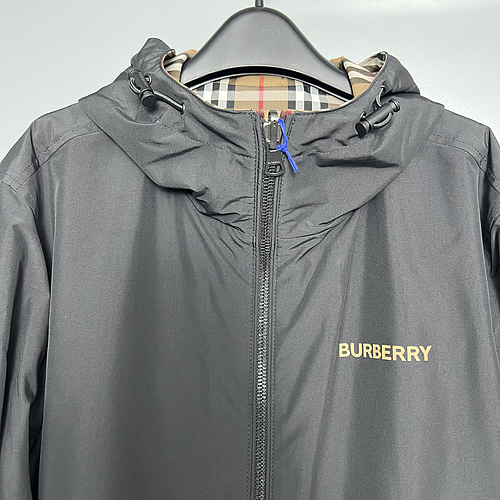 BURBERRY 8111735