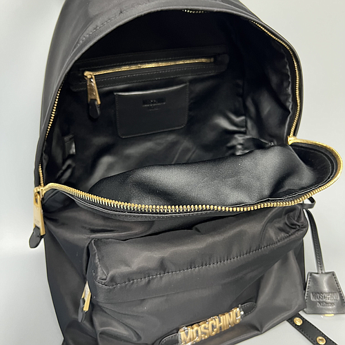 Moschino 7605 8202 1555