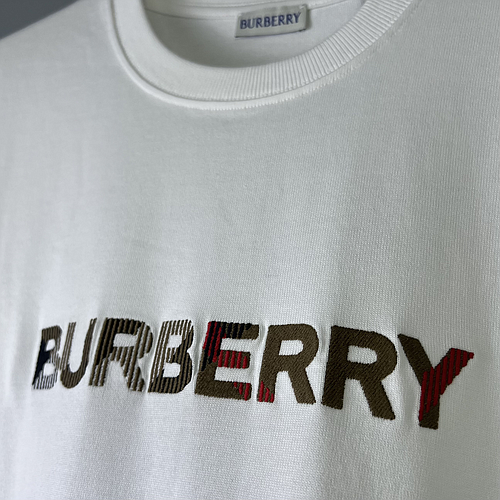 BURBERRY 8111830
