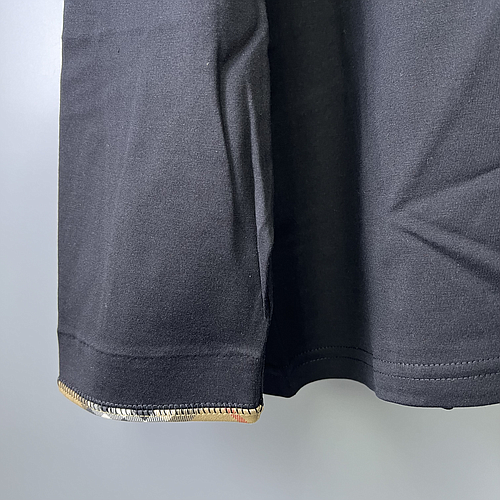 BURBERRY 81042821