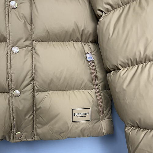 BURBERRY 81052261