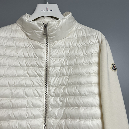 Moncler L1093 9B00032 M1131 030