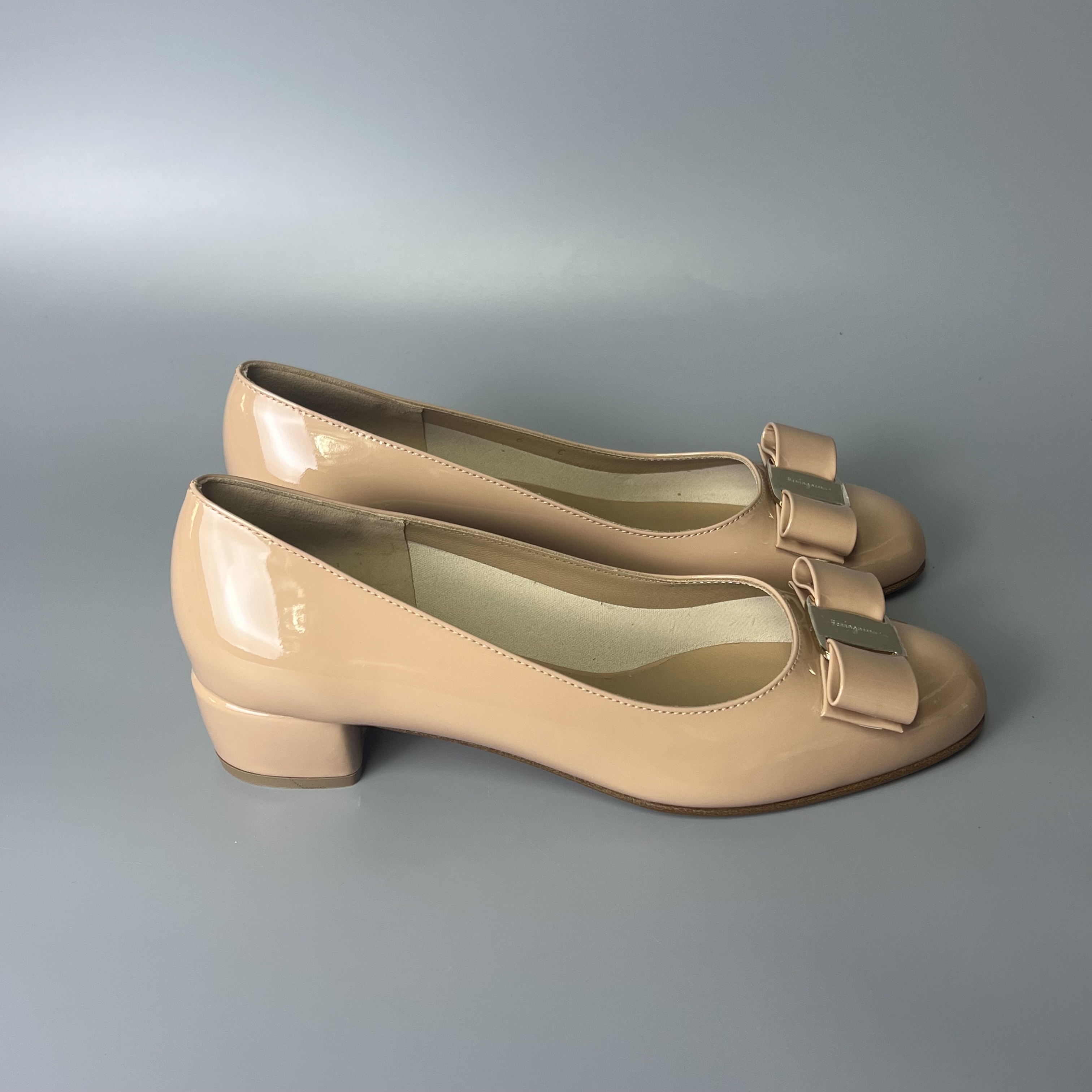 Salvatore Ferragamo 753641 01B221 - IT