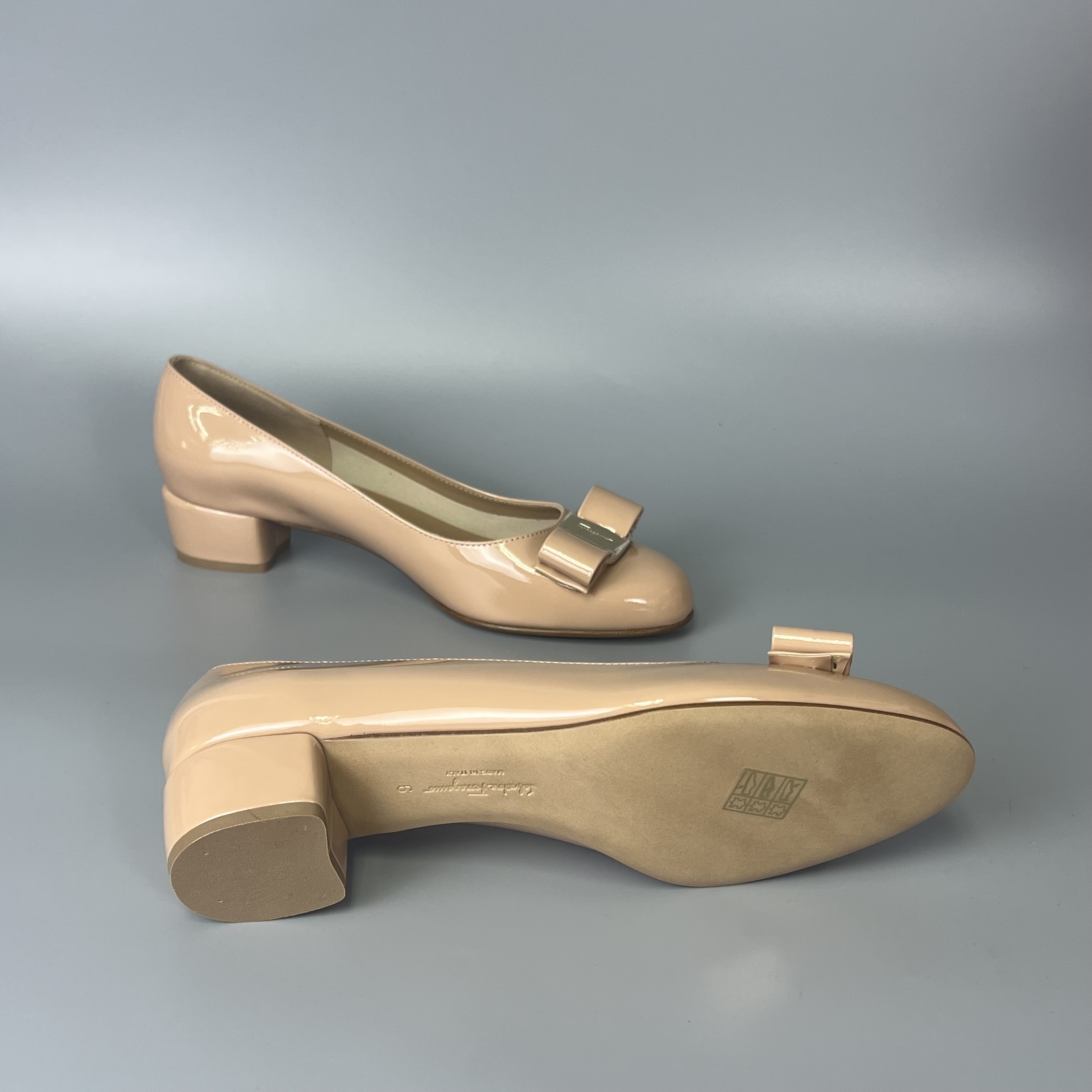 Salvatore Ferragamo 753641 01B221 - IT