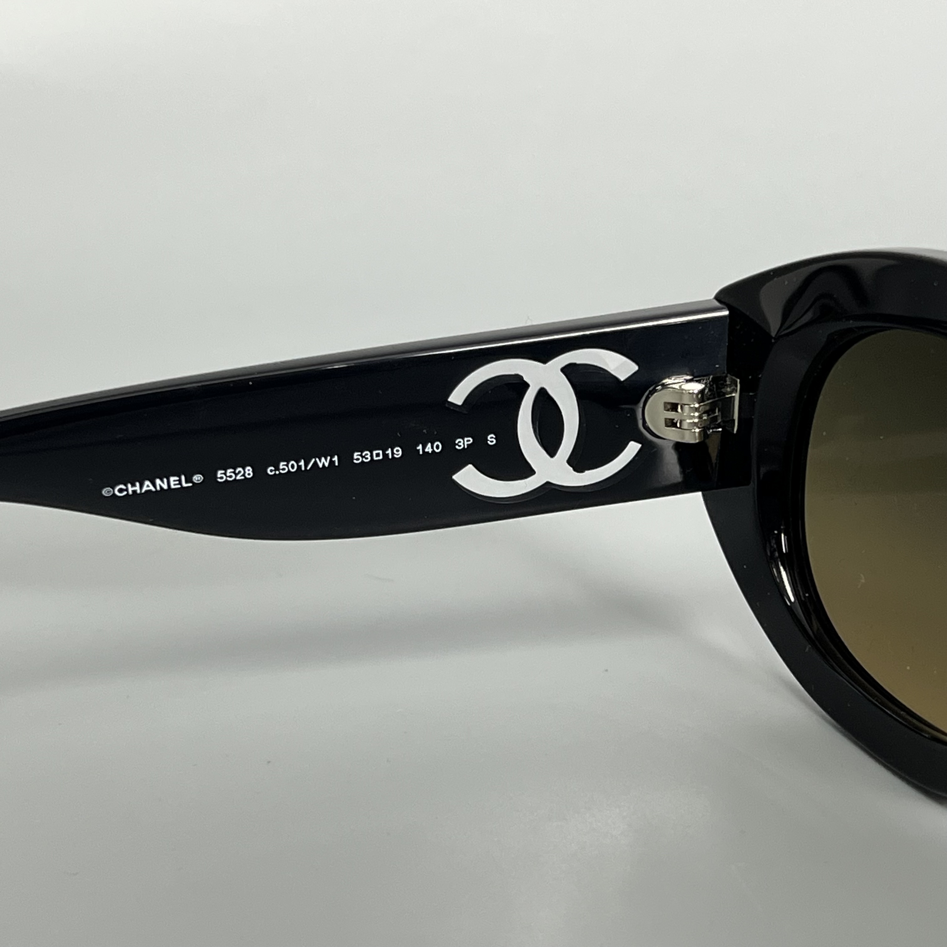 CHANEL CH5528 C501/W1