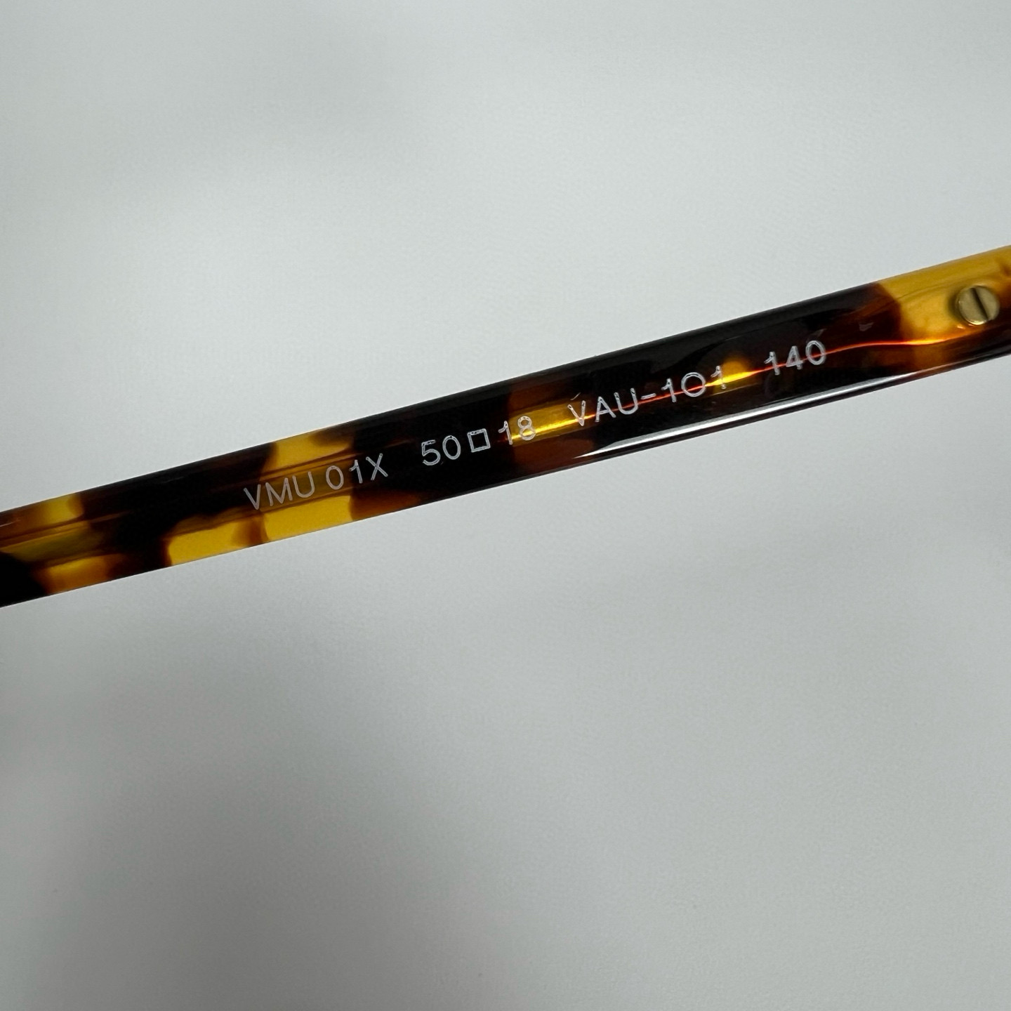 MIU MIU 01XV VAU1O1 50-18