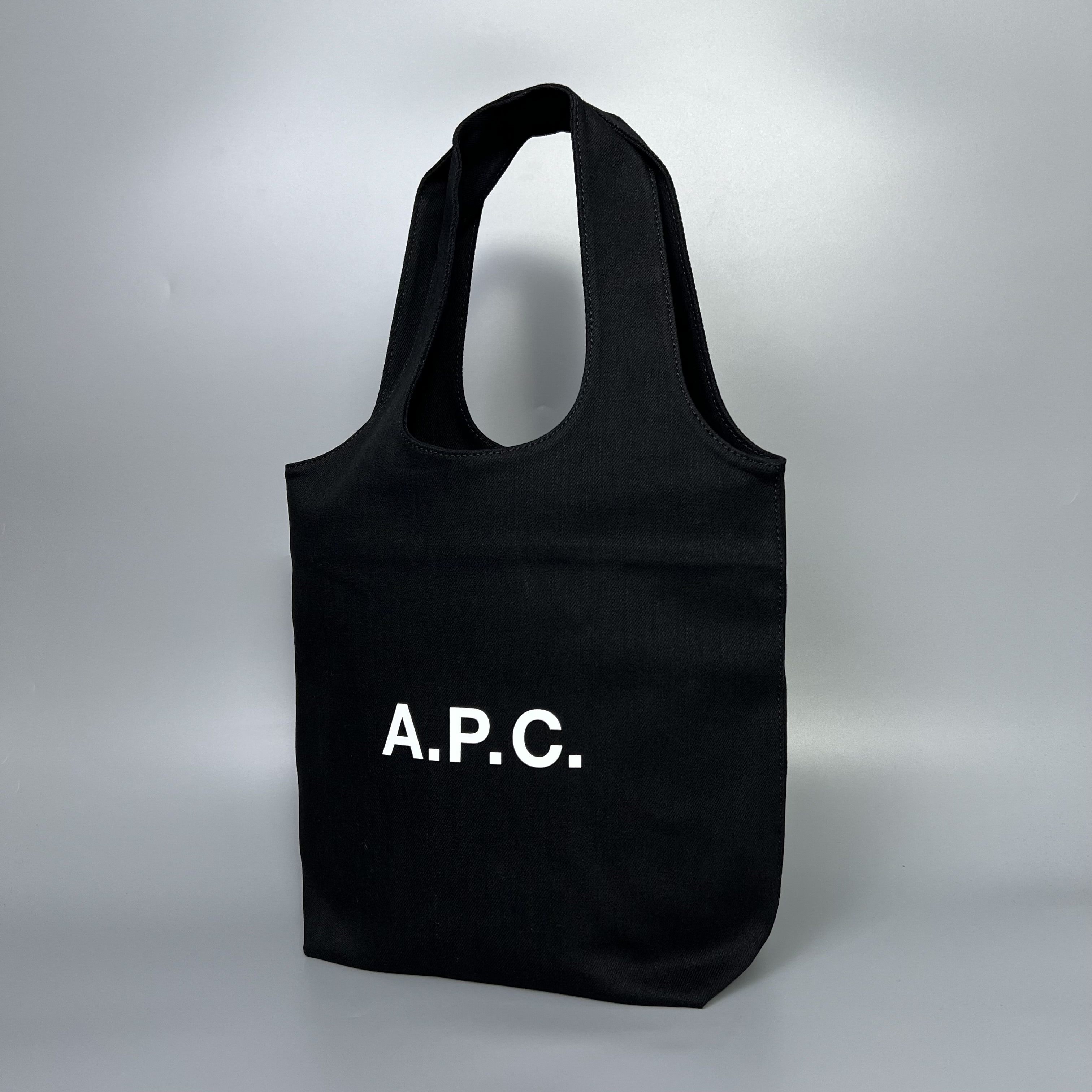 A.P.C. COZZS M61861 LZZ