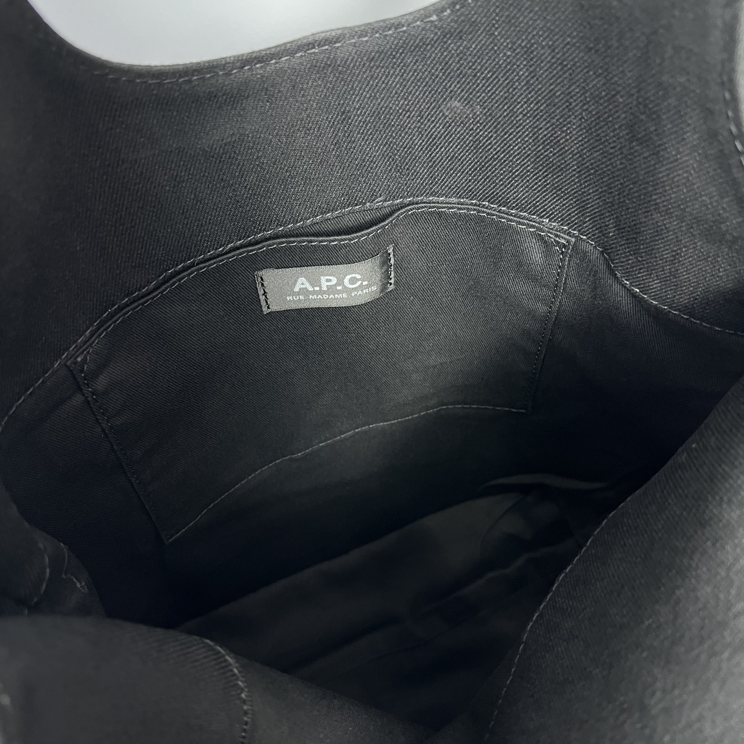 A.P.C. COZZS M61861 LZZ