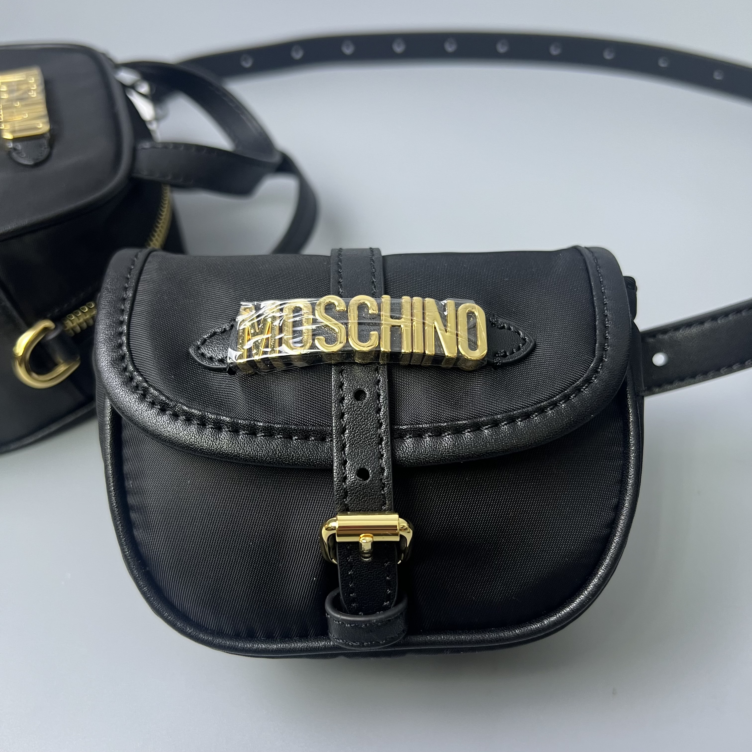 MOSCHINO 7419 8202 3555