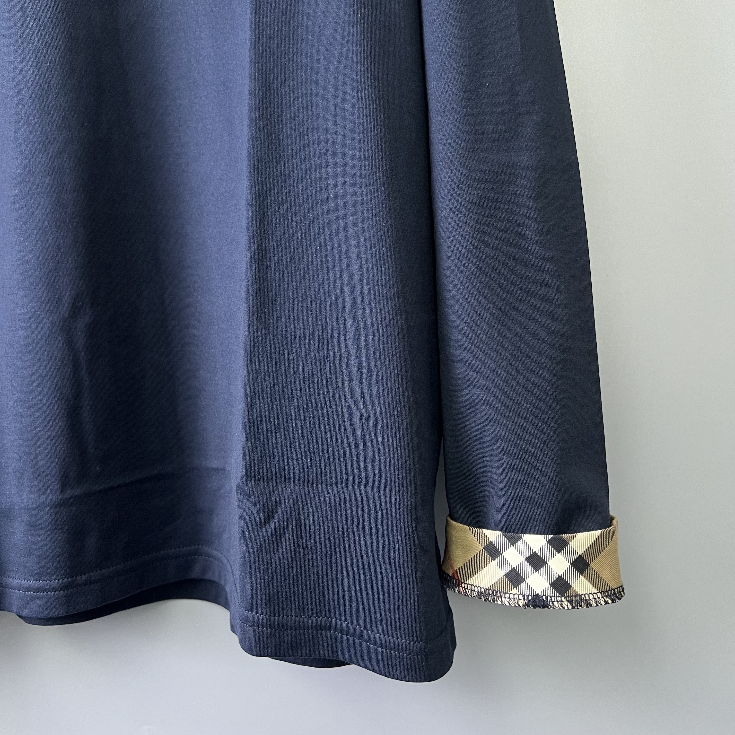 BURBERRY 81042831