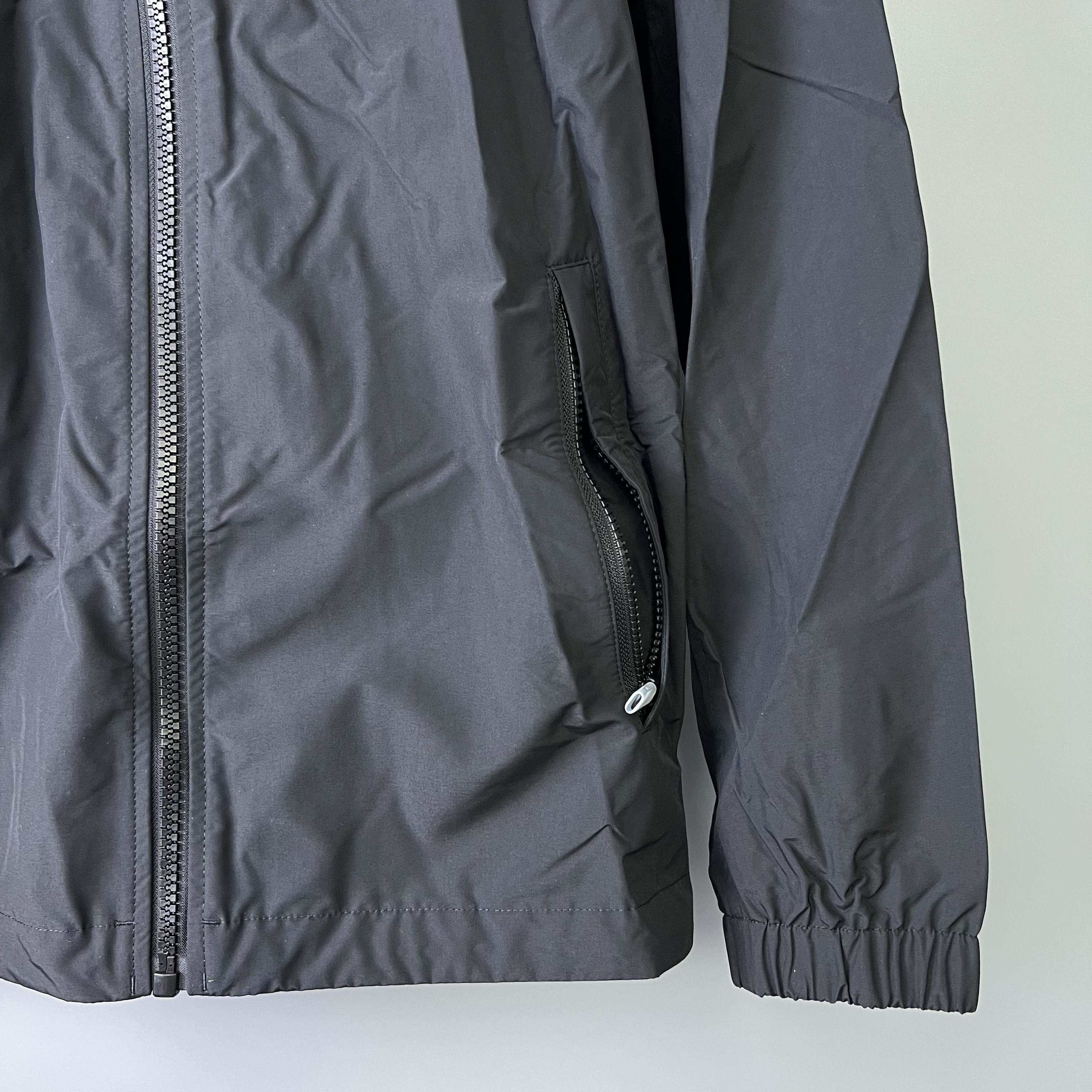 BURBERRY 8121520
