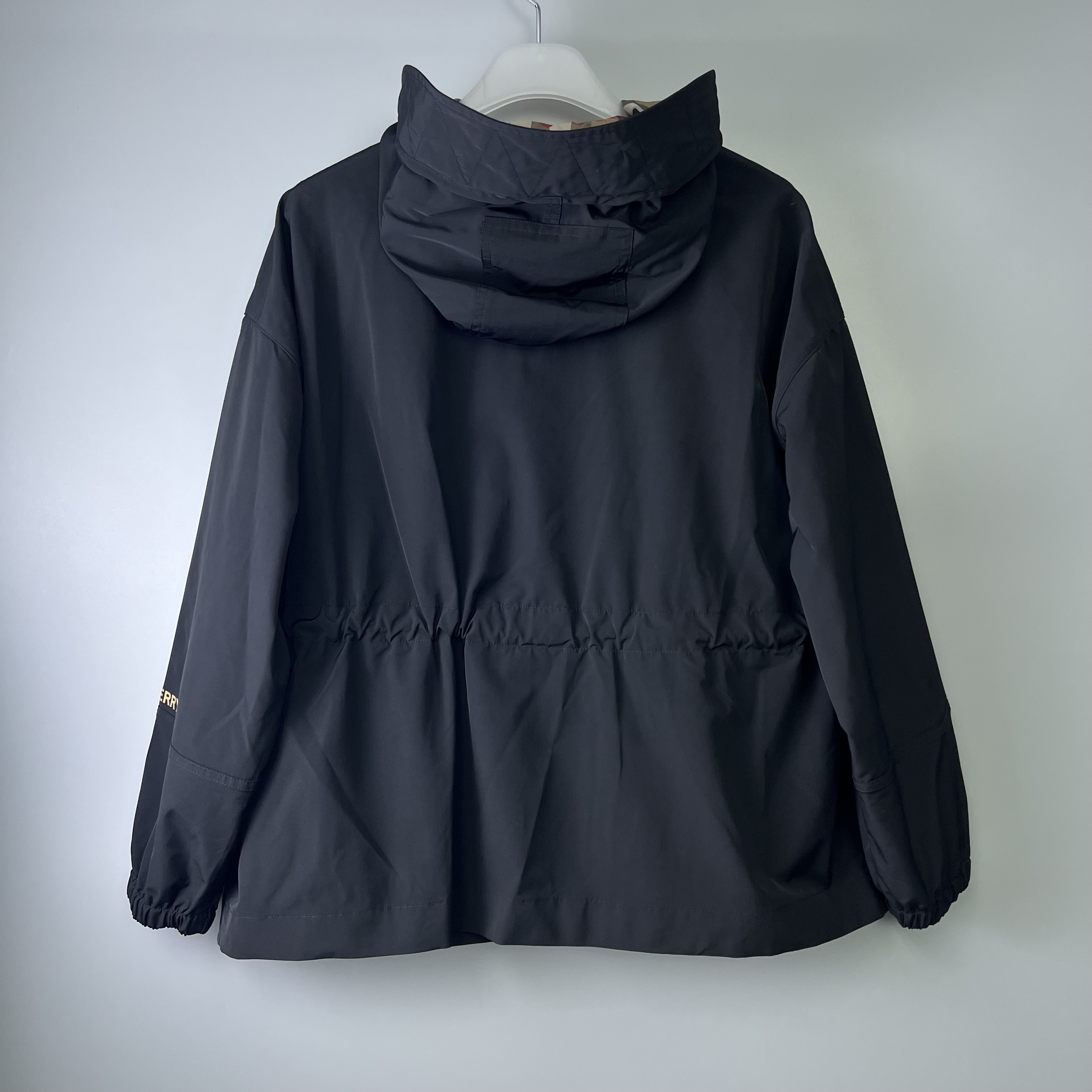 BURBERRY 8113654